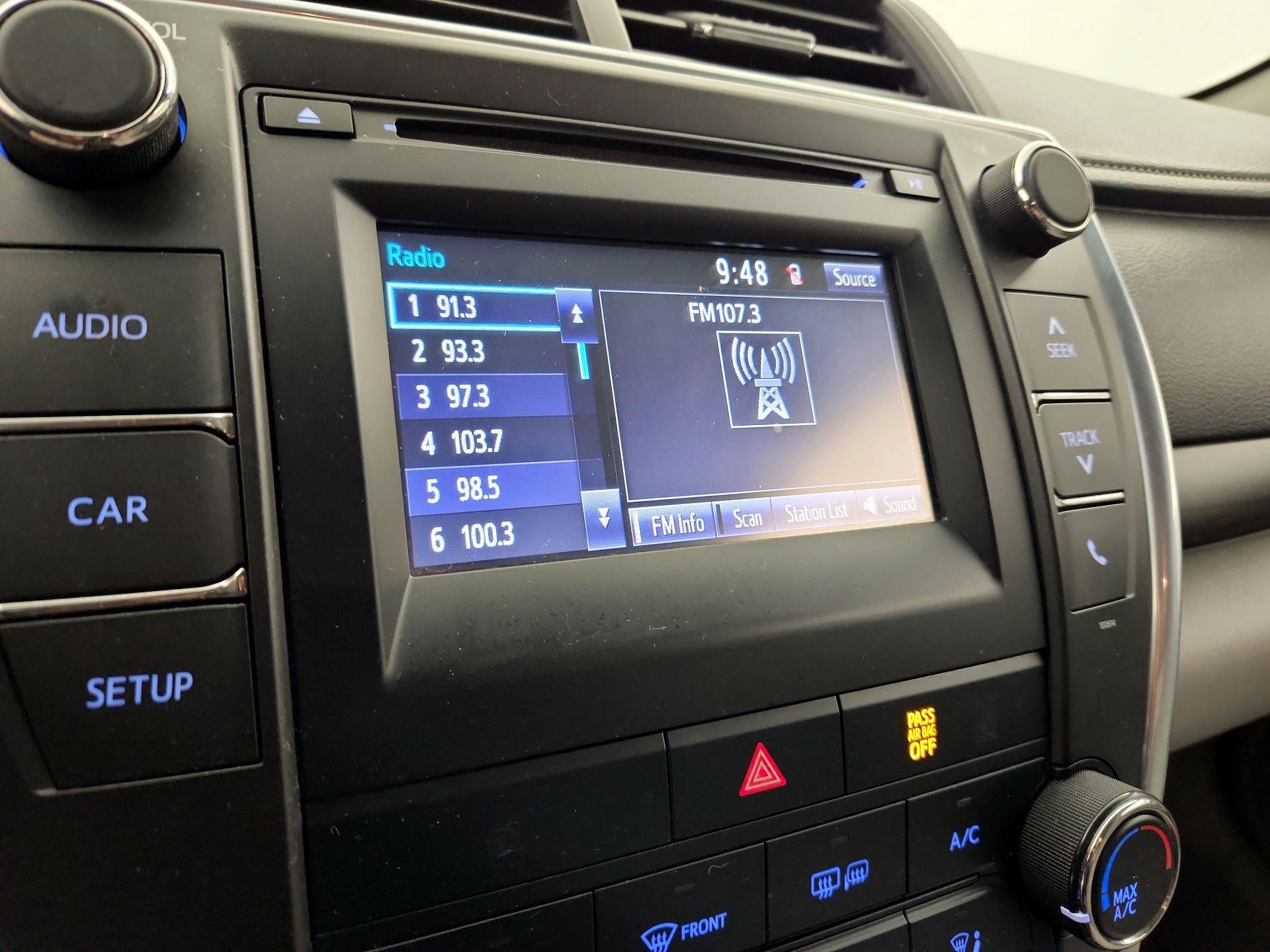 Thumbnail: 2017 Toyota Camry - 15