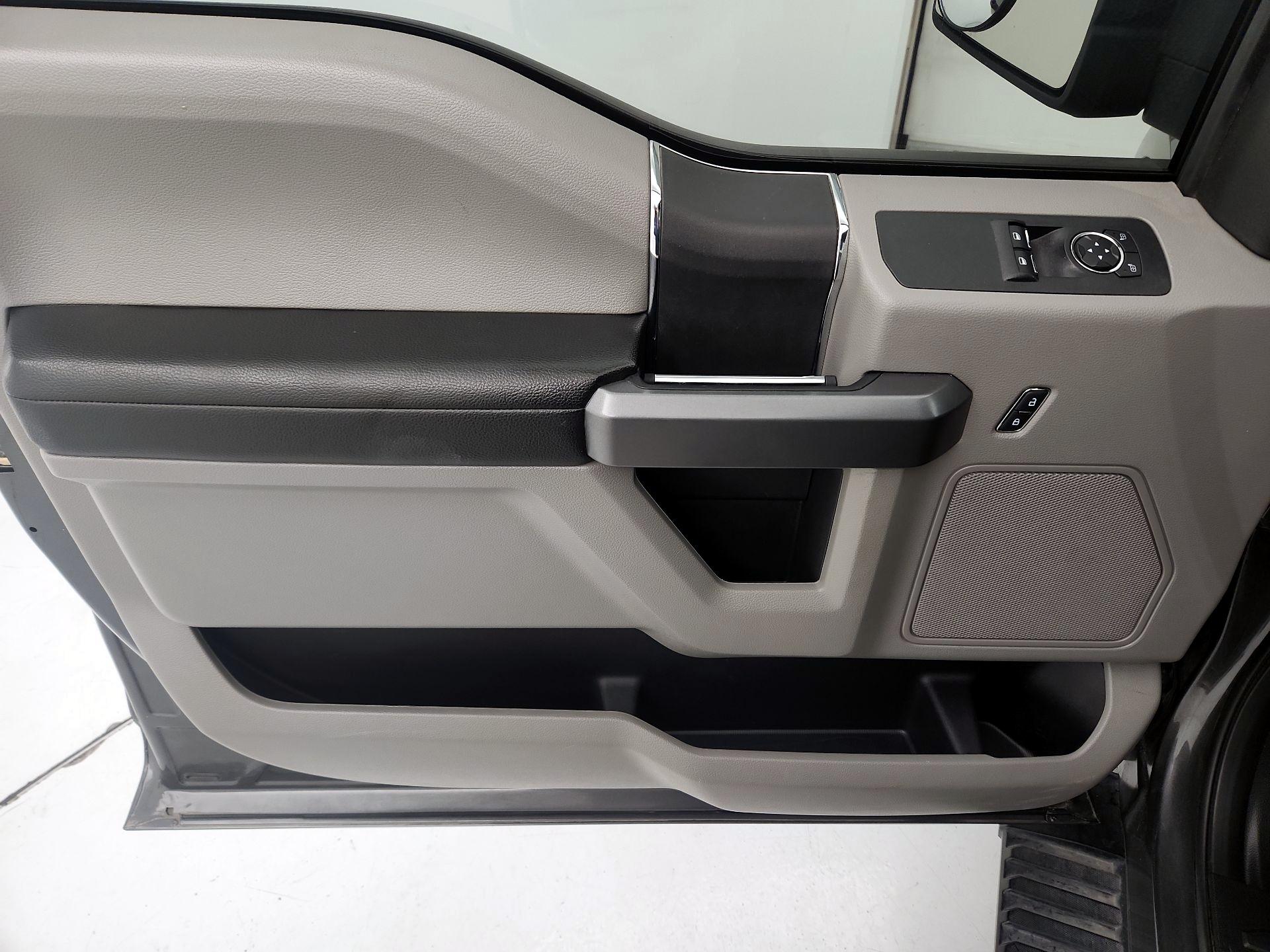 Thumbnail: 2019 Ford F-150 - 12