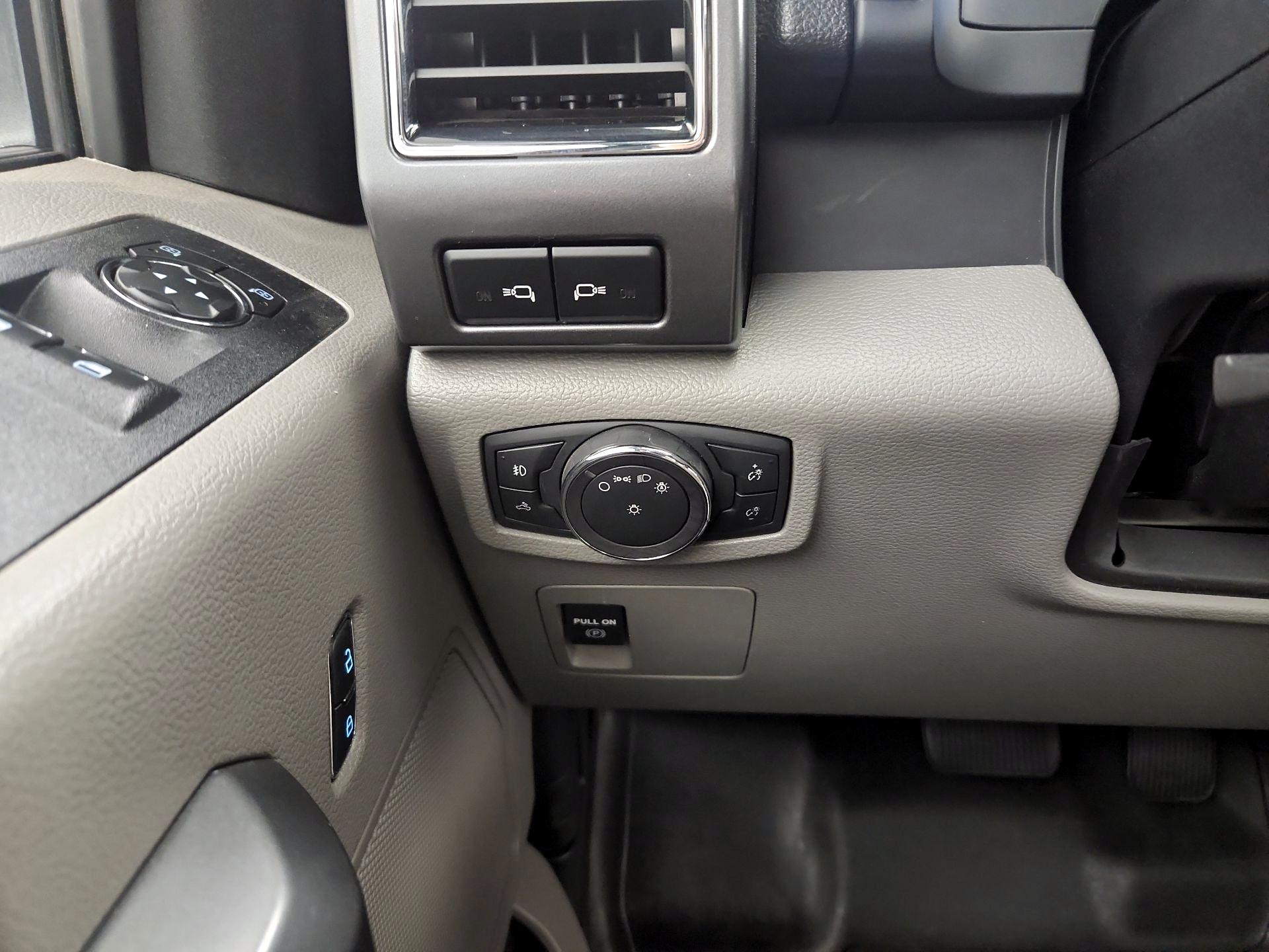 Thumbnail: 2019 Ford F-150 - 13