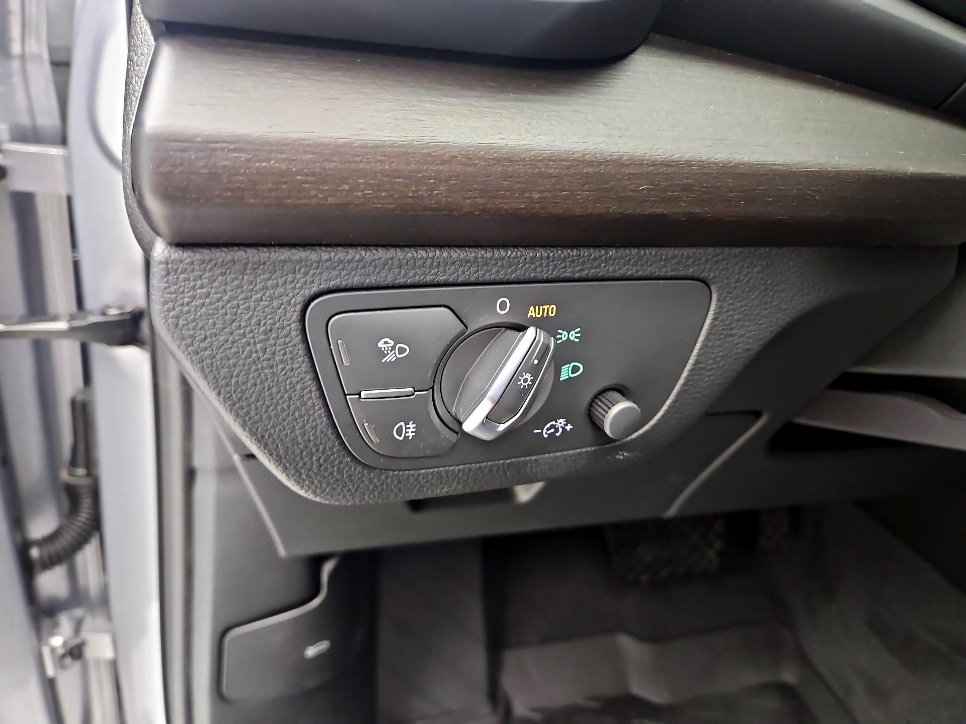 Thumbnail: 2022 Audi Q5 - 13