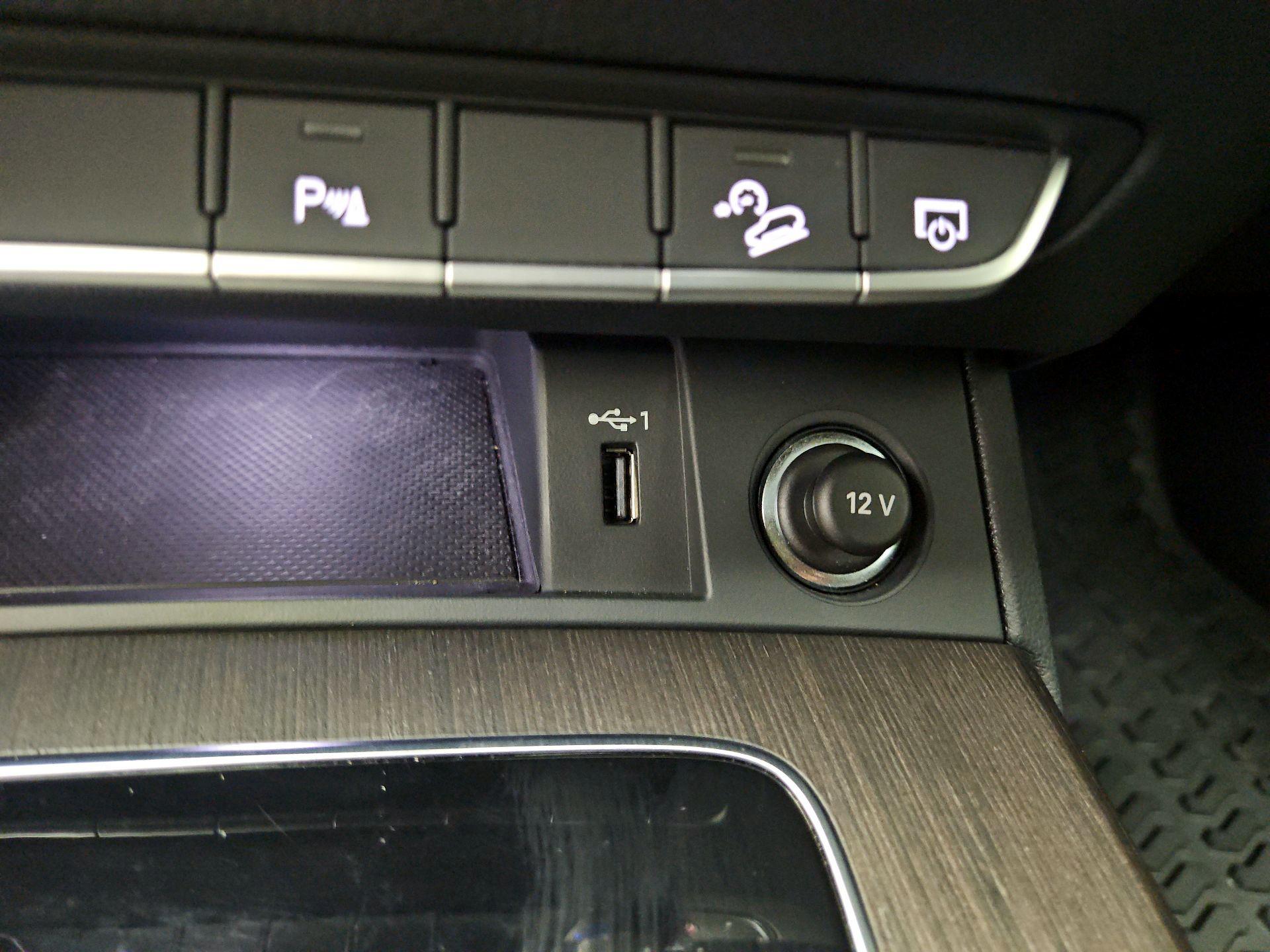 Thumbnail: 2022 Audi Q5 - 18