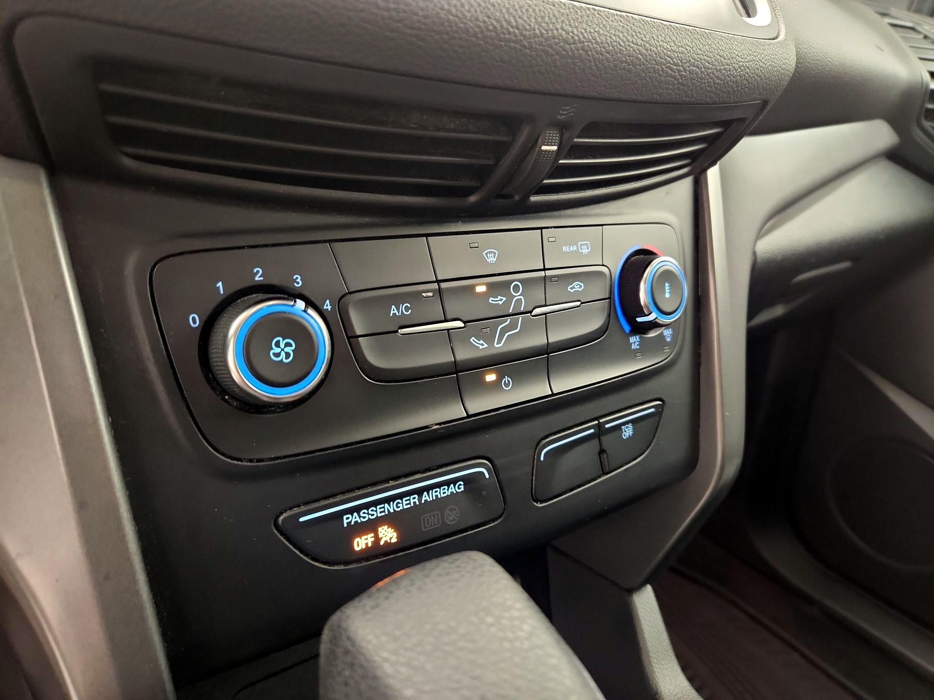 Thumbnail: 2017 Ford Escape - 16