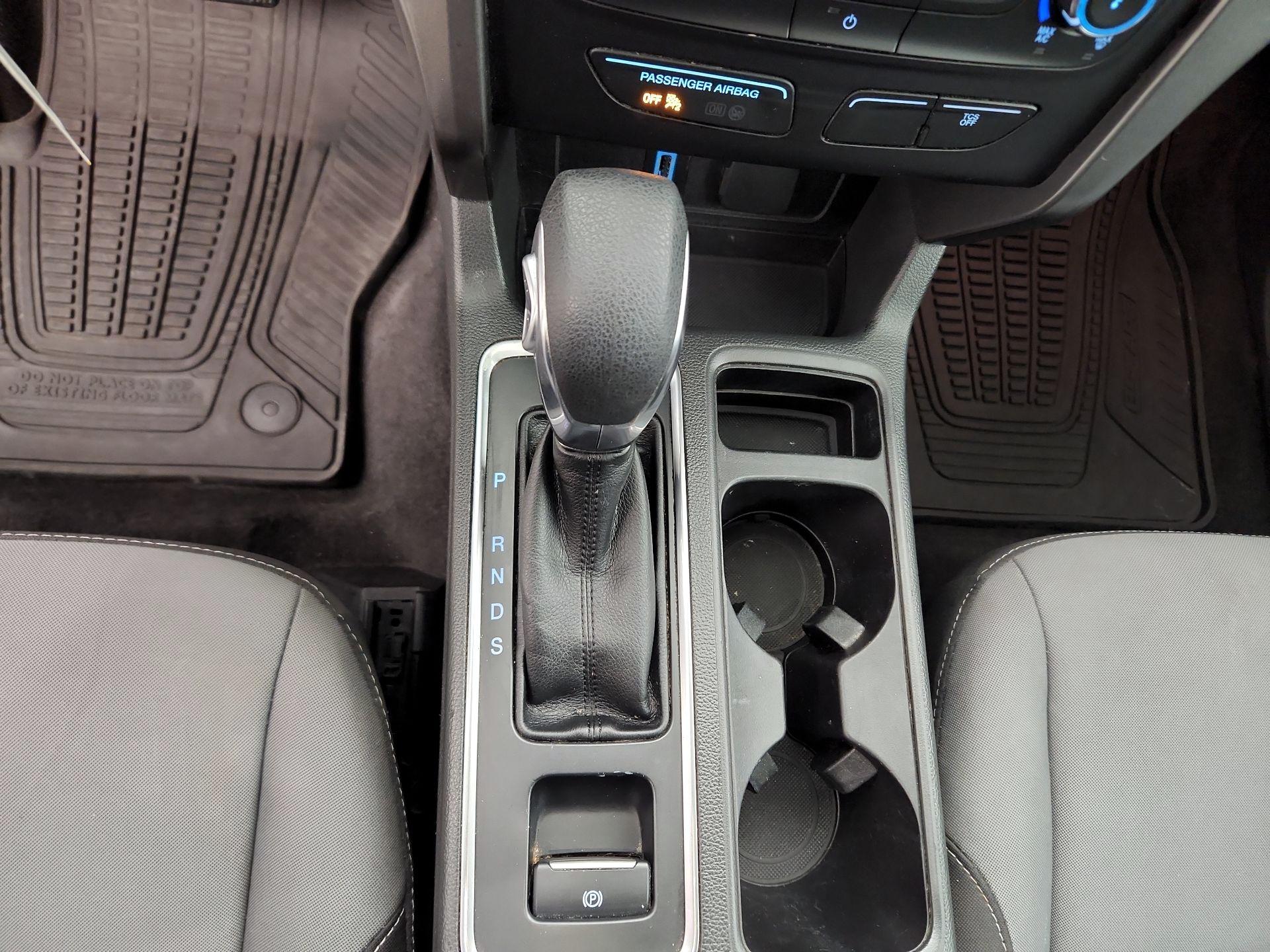 Thumbnail: 2017 Ford Escape - 17