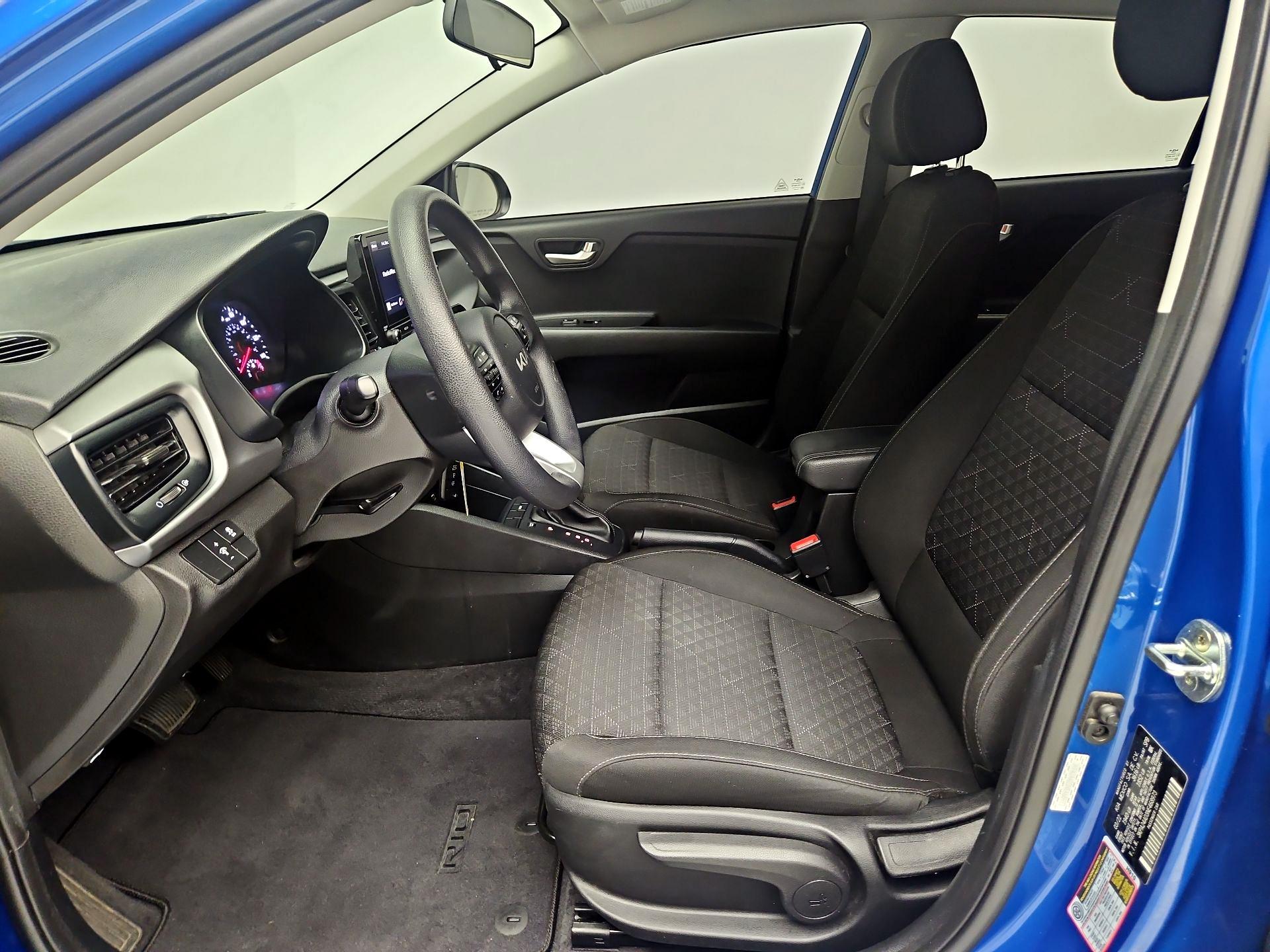 Thumbnail: 2022 Kia Rio - 11