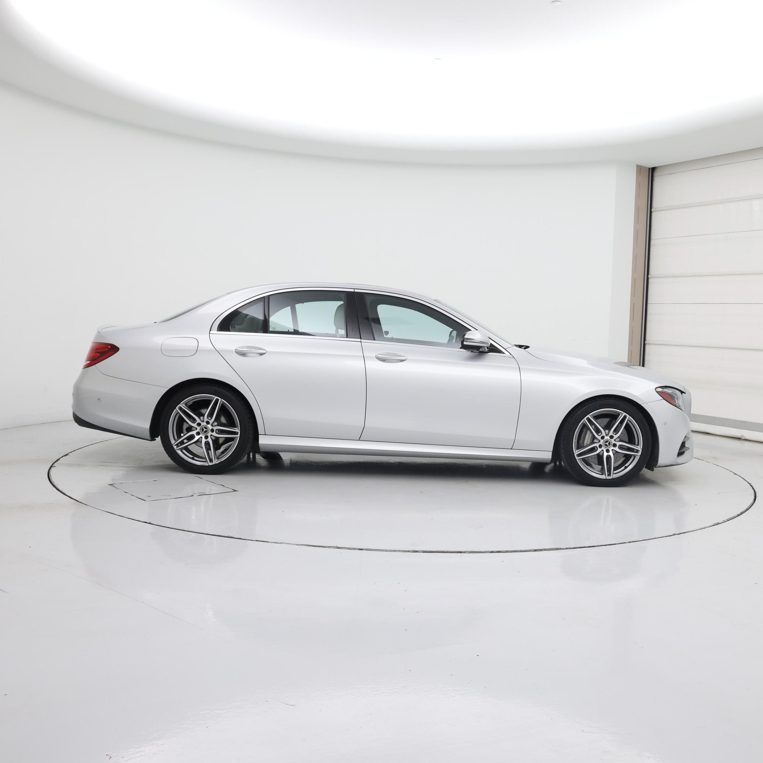 Thumbnail: 2018 Mercedes-Benz E-Class - 7