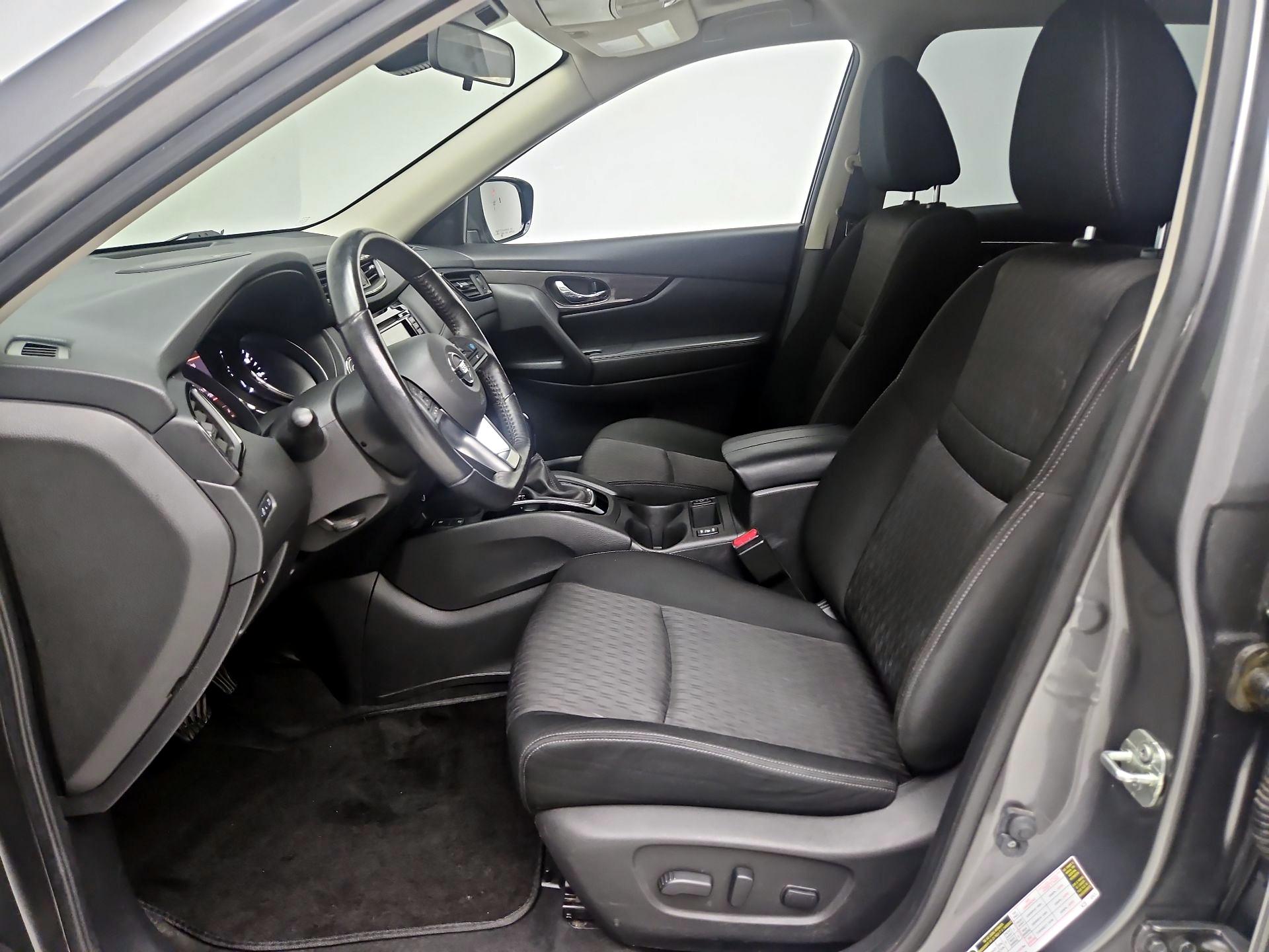 Thumbnail: 2019 Nissan Rogue - 11