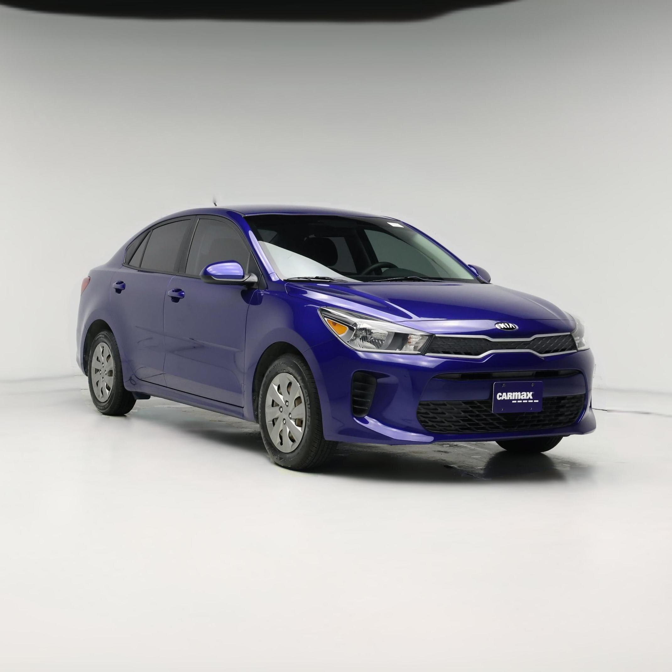 Thumbnail: 2019 Kia Rio - 1