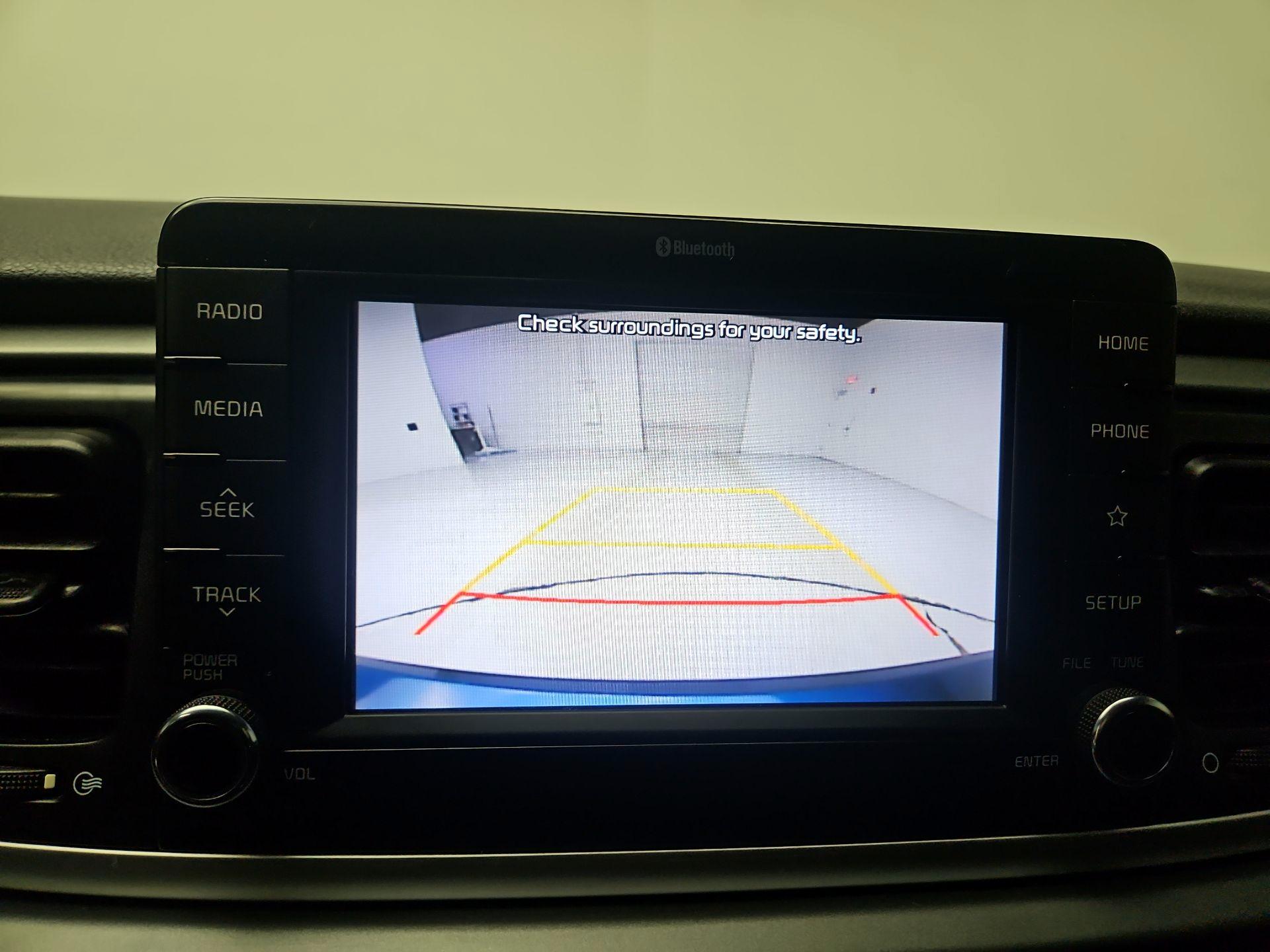 Thumbnail: 2019 Kia Rio - 14