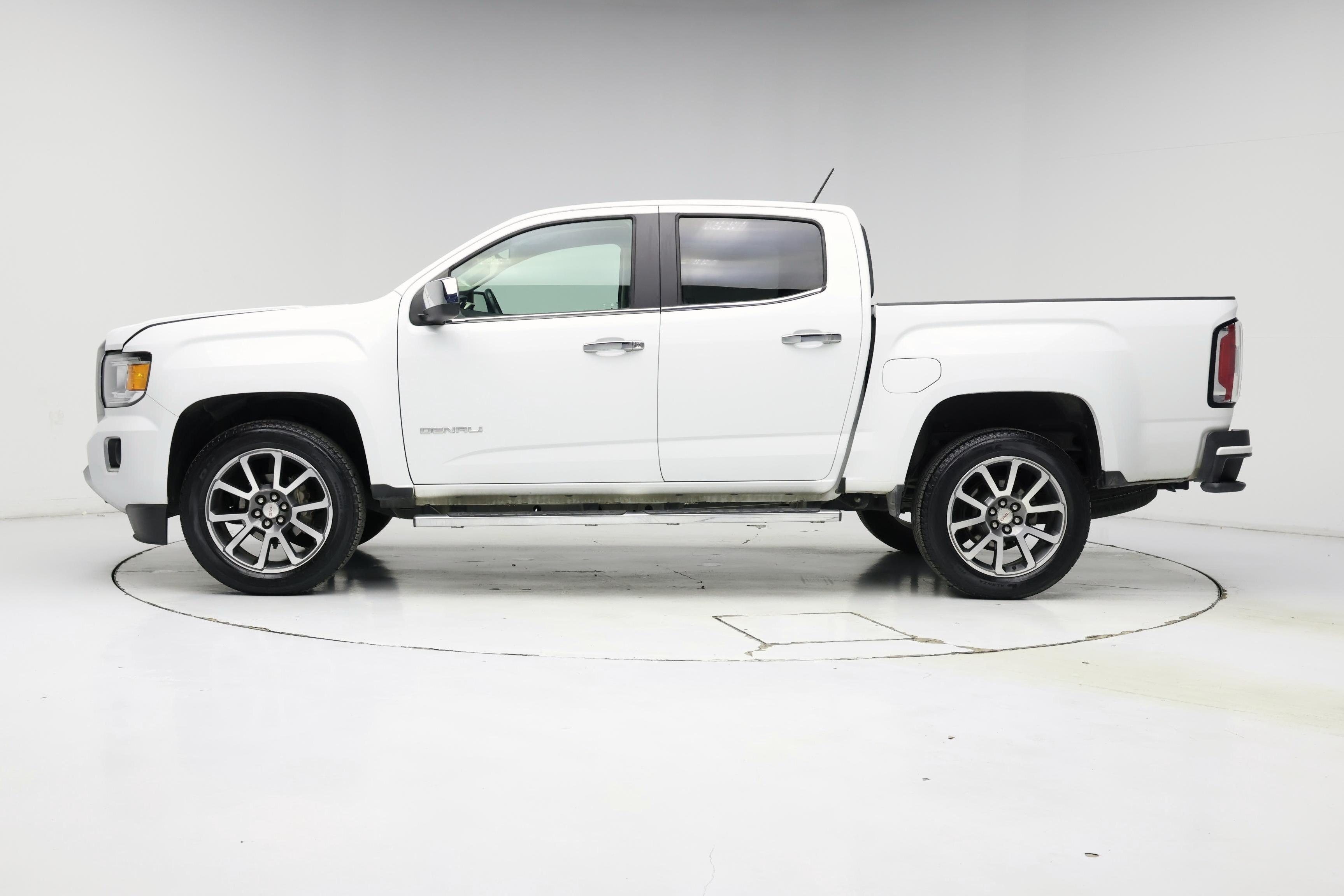 Thumbnail: 2019 GMC Canyon - 3