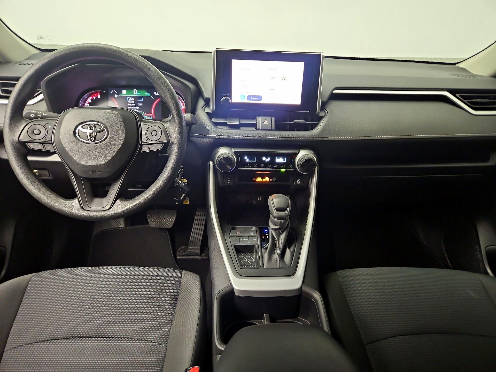 Thumbnail: 2025 Toyota RAV4 - 9