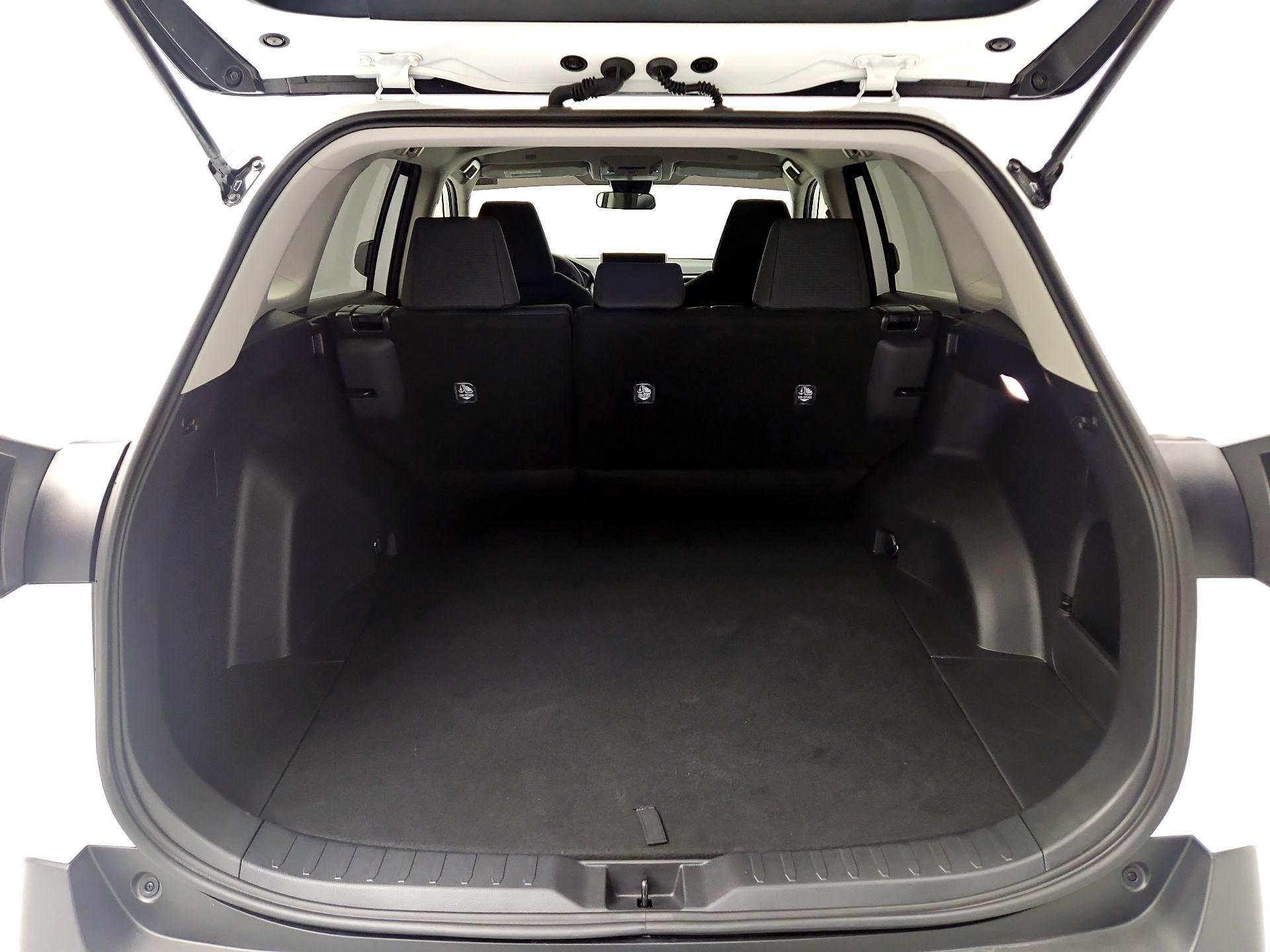 Thumbnail: 2025 Toyota RAV4 - 20