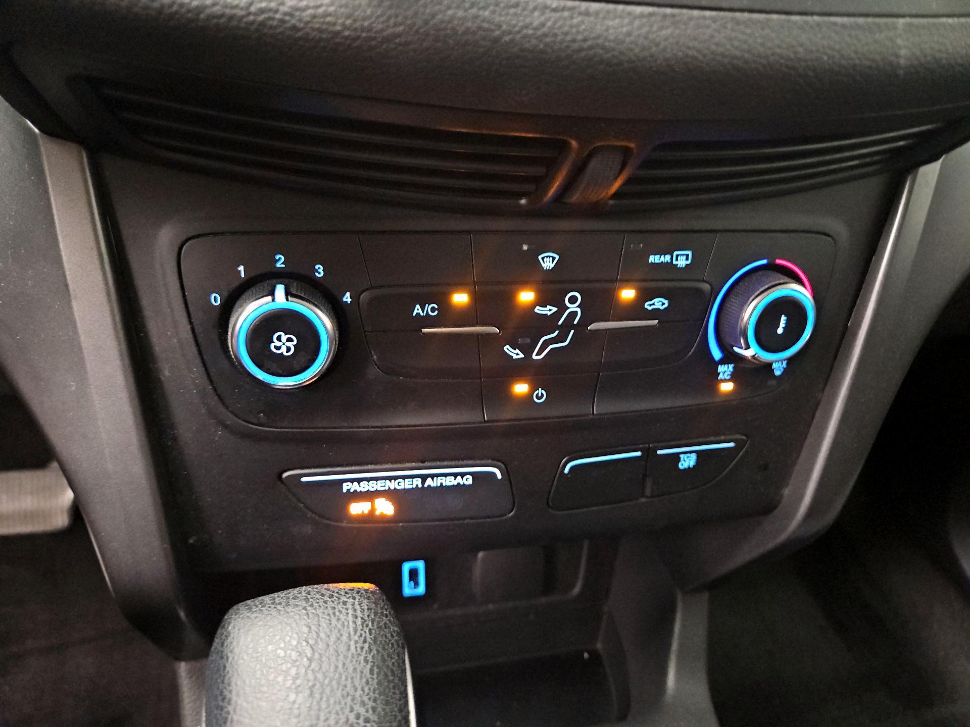 Thumbnail: 2018 Ford Escape - 16