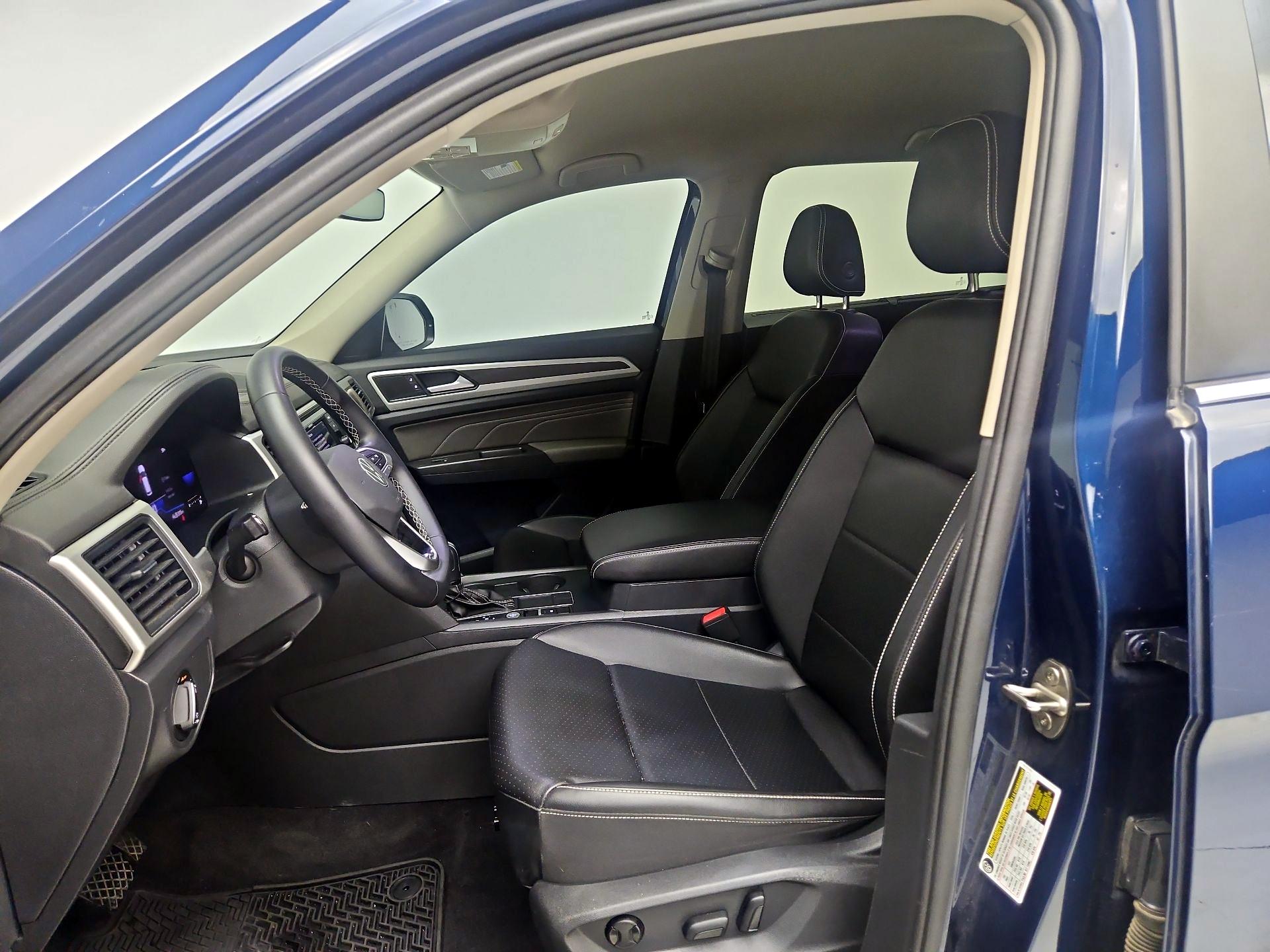 Thumbnail: 2022 Volkswagen Atlas - 11