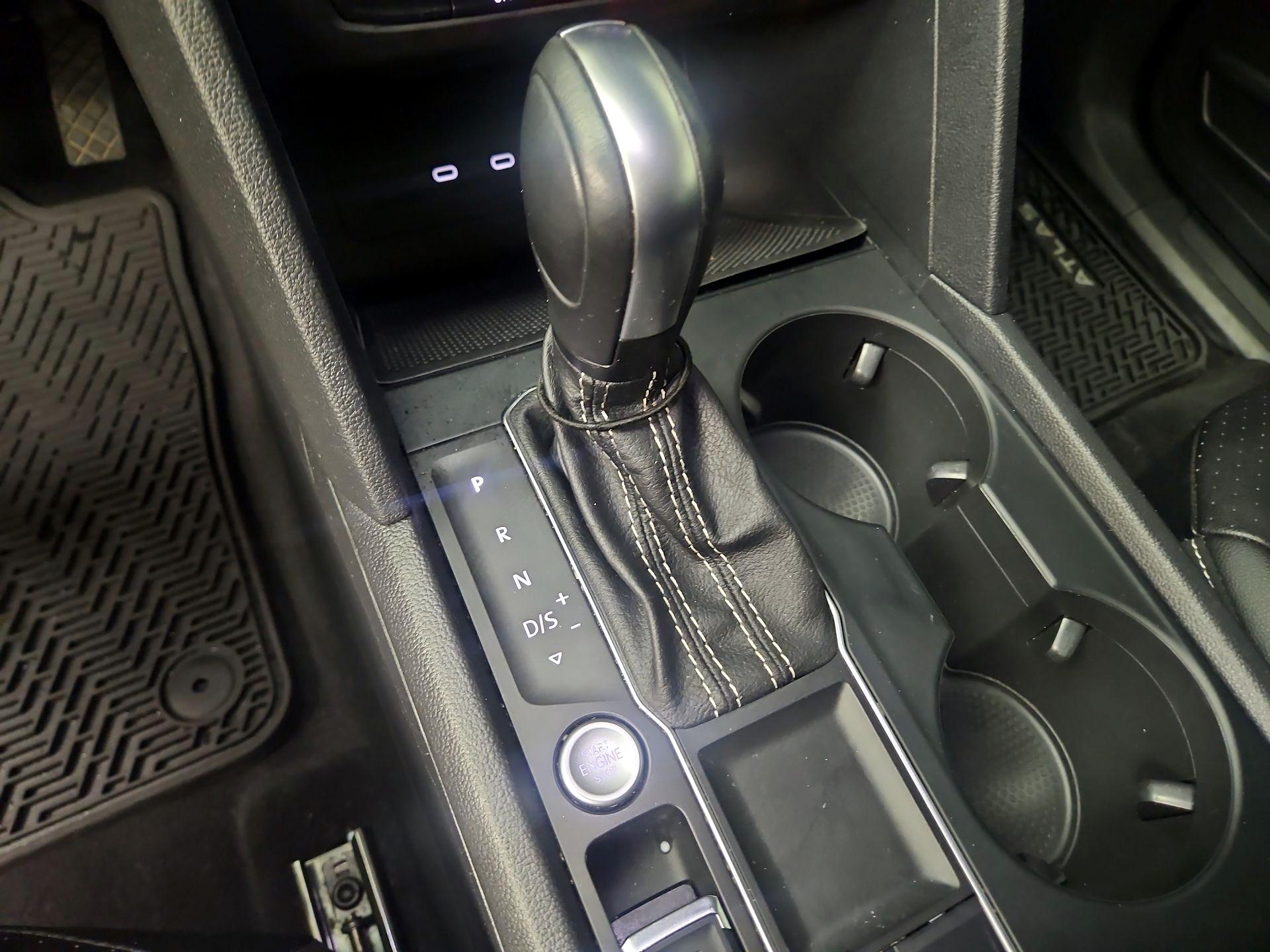 Thumbnail: 2022 Volkswagen Atlas - 17