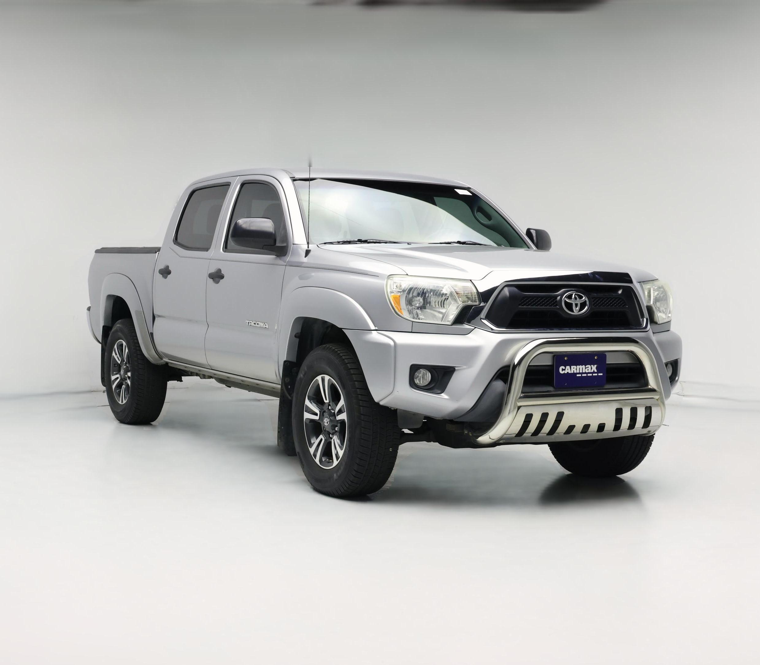 Thumbnail: 2015 Toyota Tacoma - 1