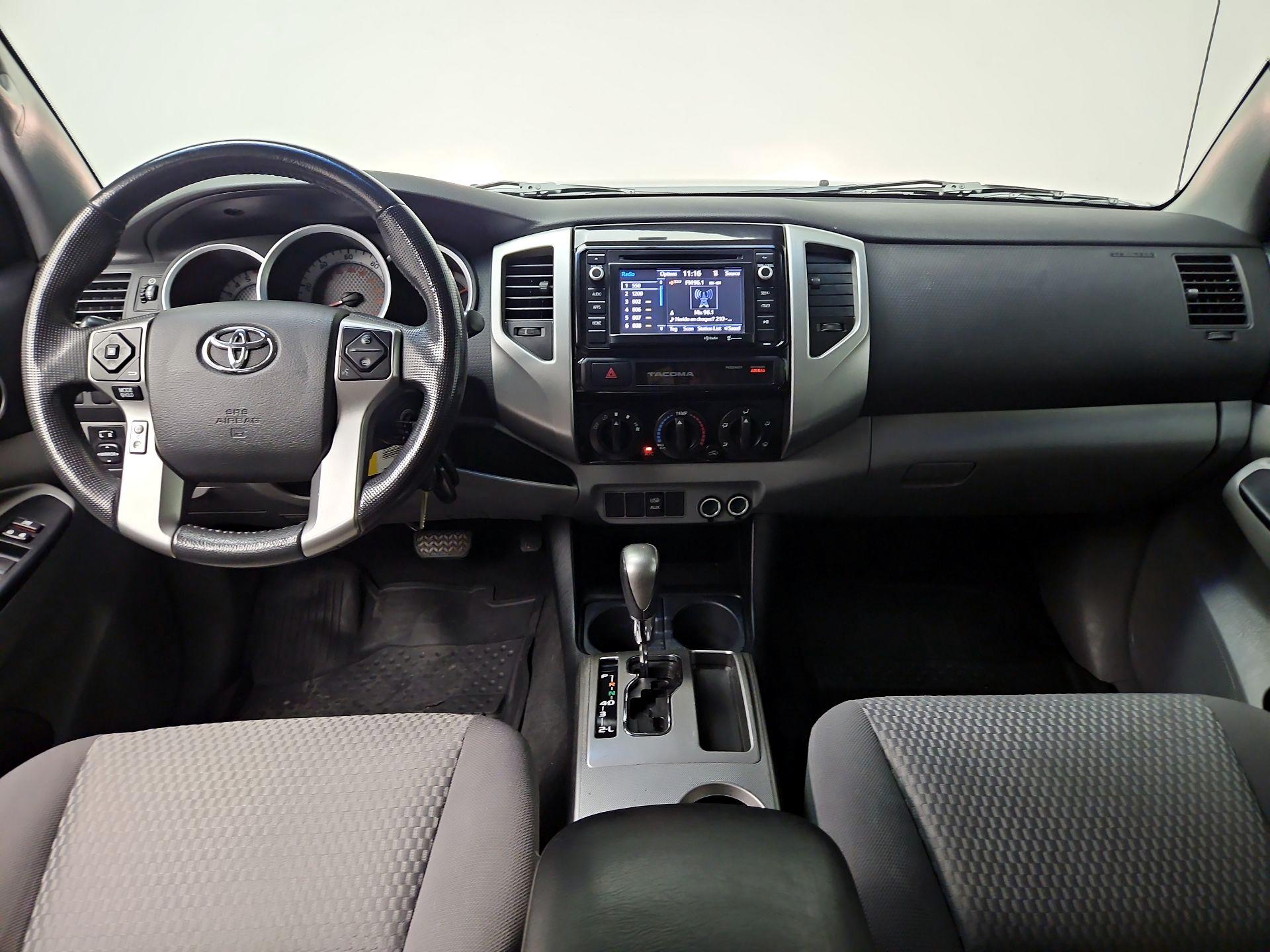 Thumbnail: 2015 Toyota Tacoma - 9