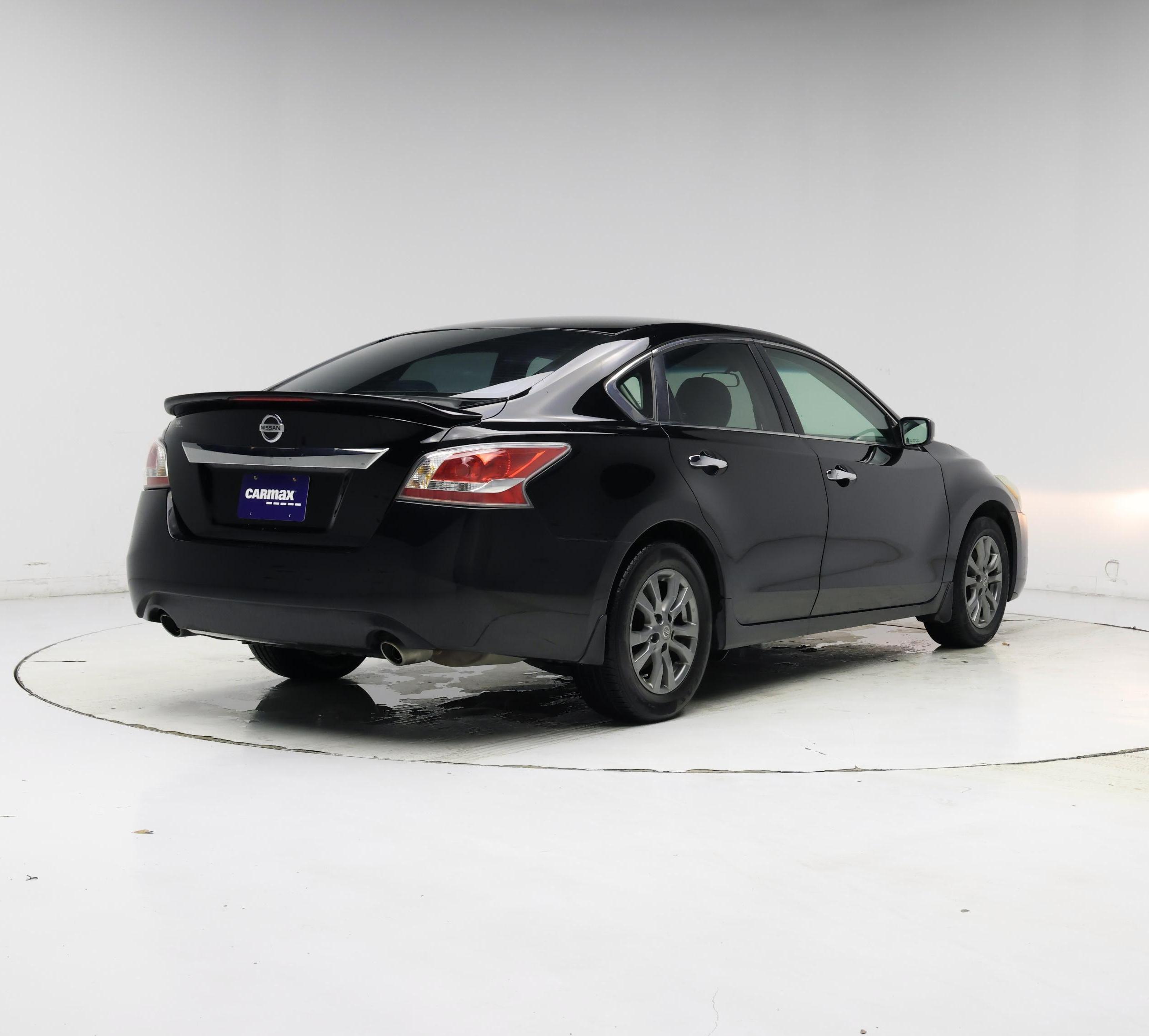 Thumbnail: 2015 Nissan Altima - 8