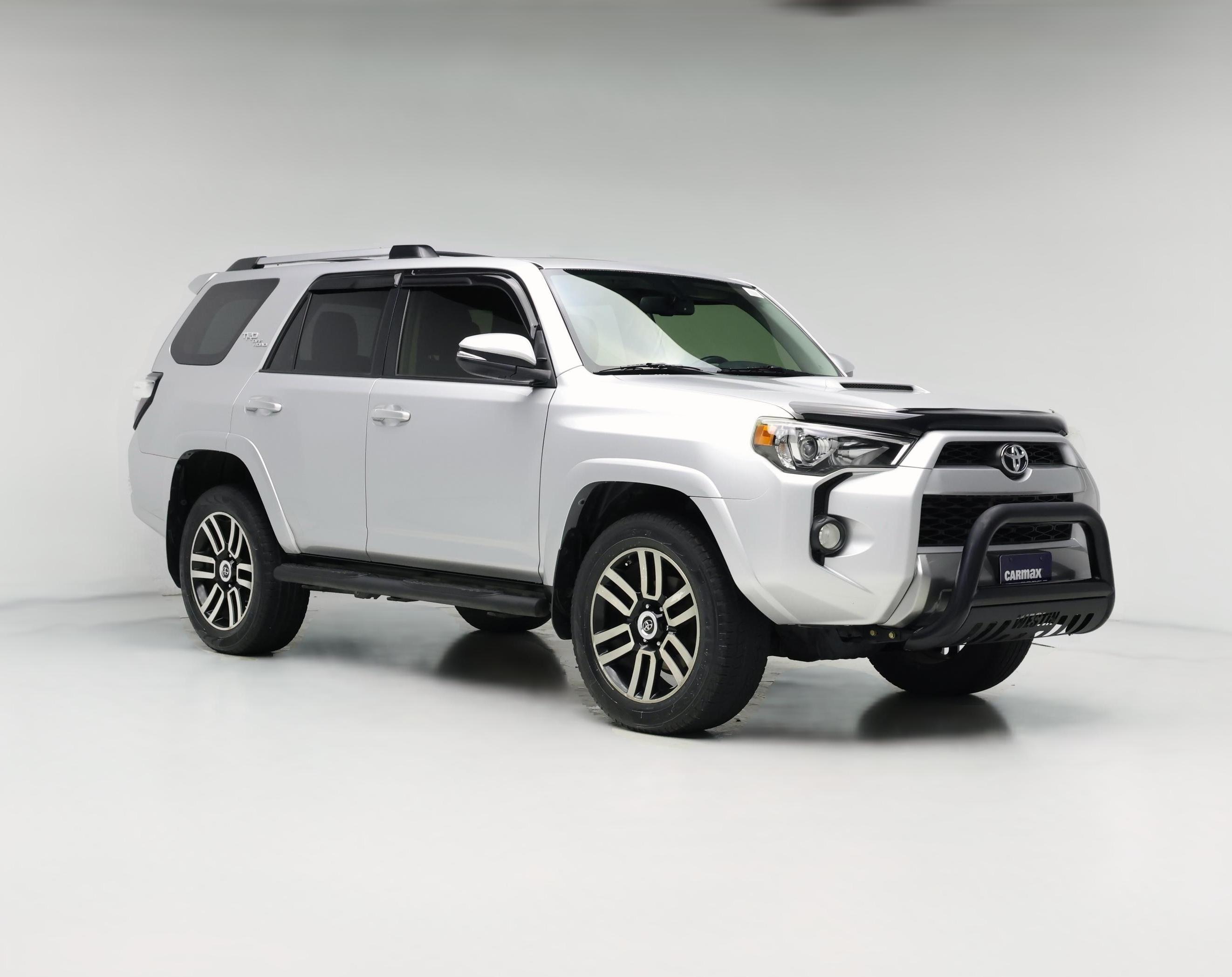 Thumbnail: 2017 Toyota 4Runner - 1