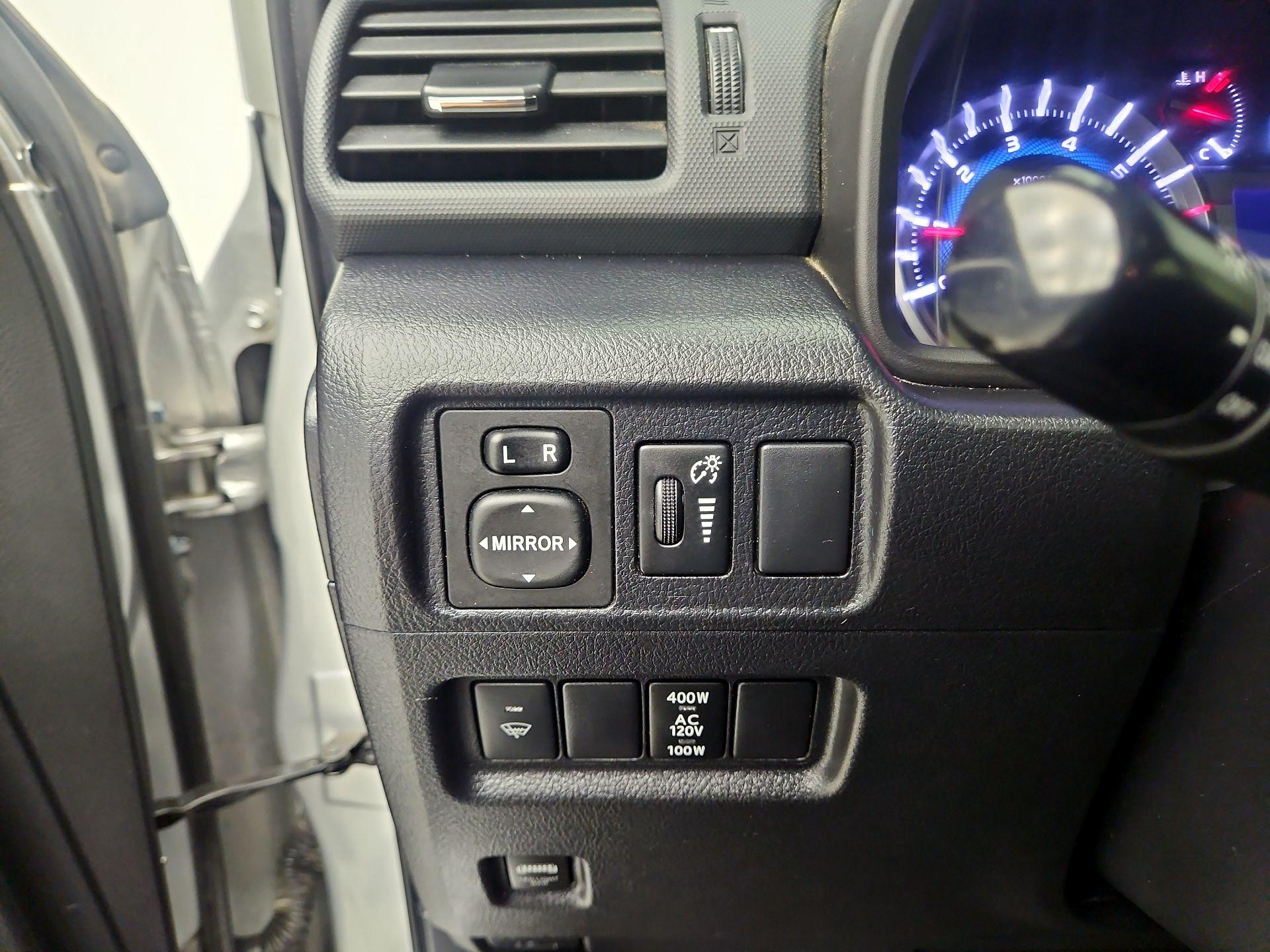 Thumbnail: 2017 Toyota 4Runner - 13