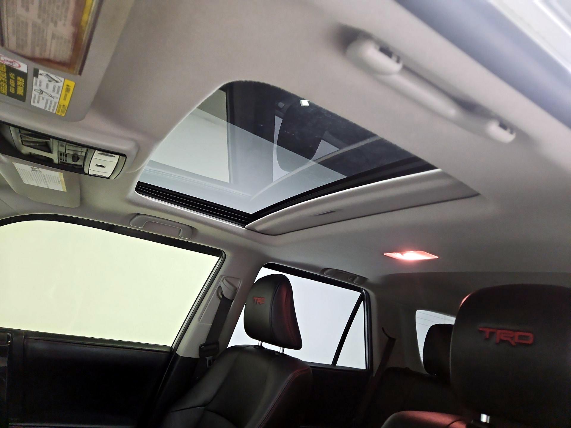 Thumbnail: 2017 Toyota 4Runner - 20