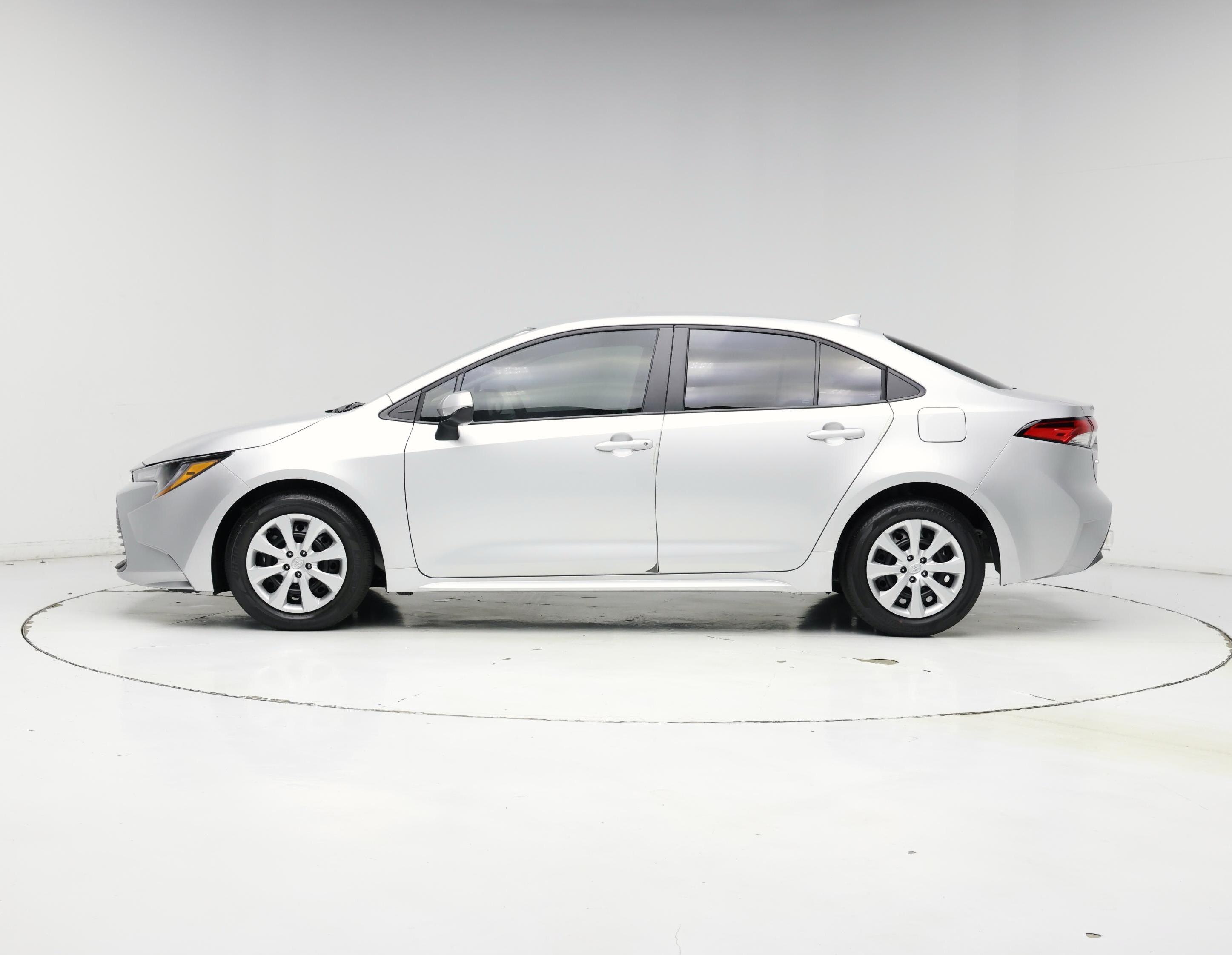 Thumbnail: 2026 Toyota Corolla - 3