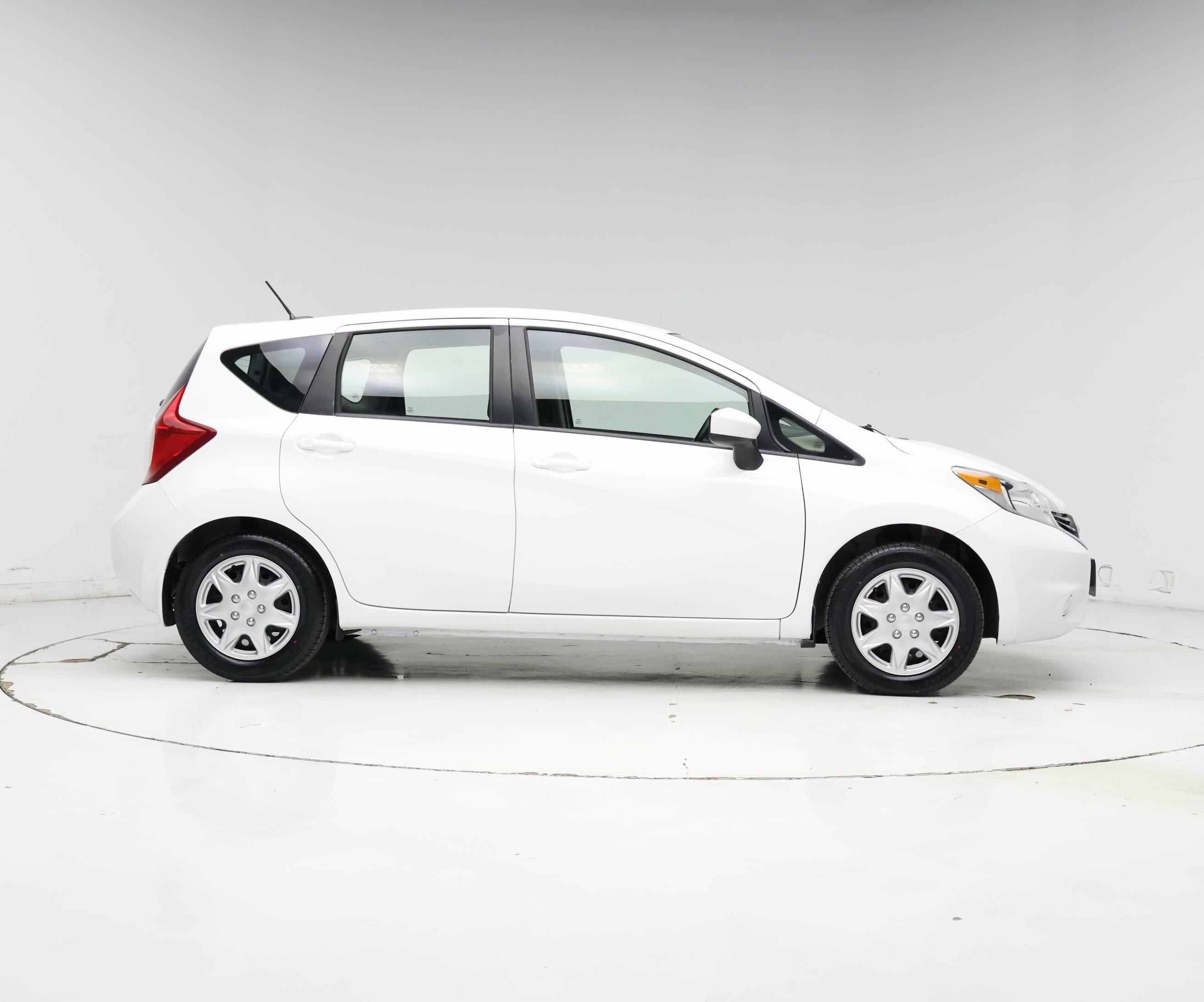 Thumbnail: 2016 Nissan Versa Note - 7