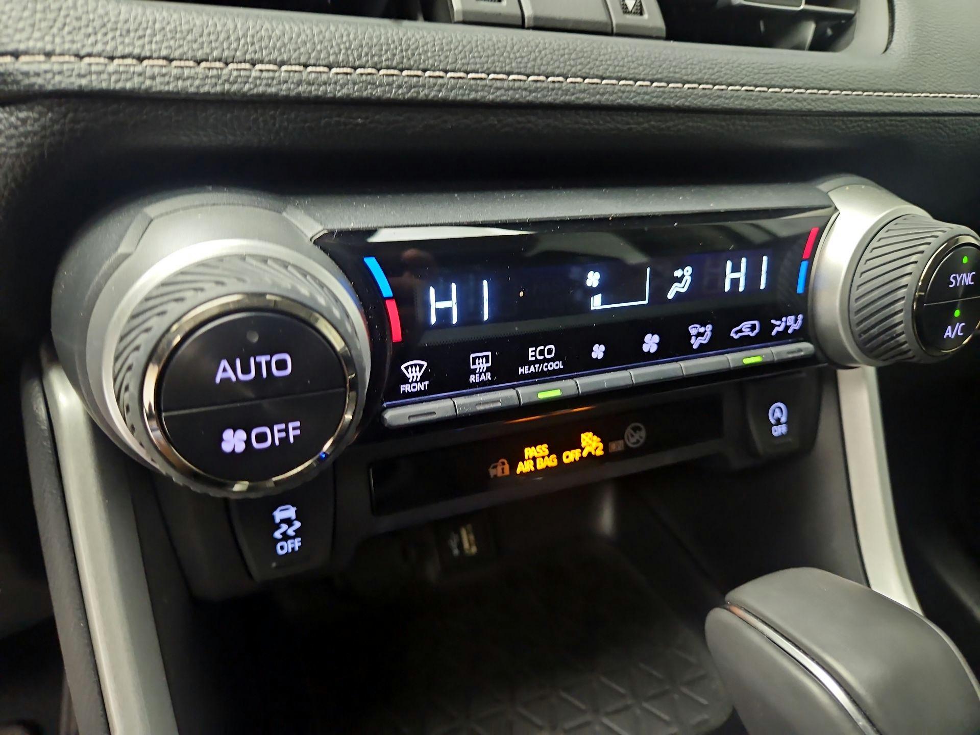 Thumbnail: 2025 Toyota RAV4 - 16