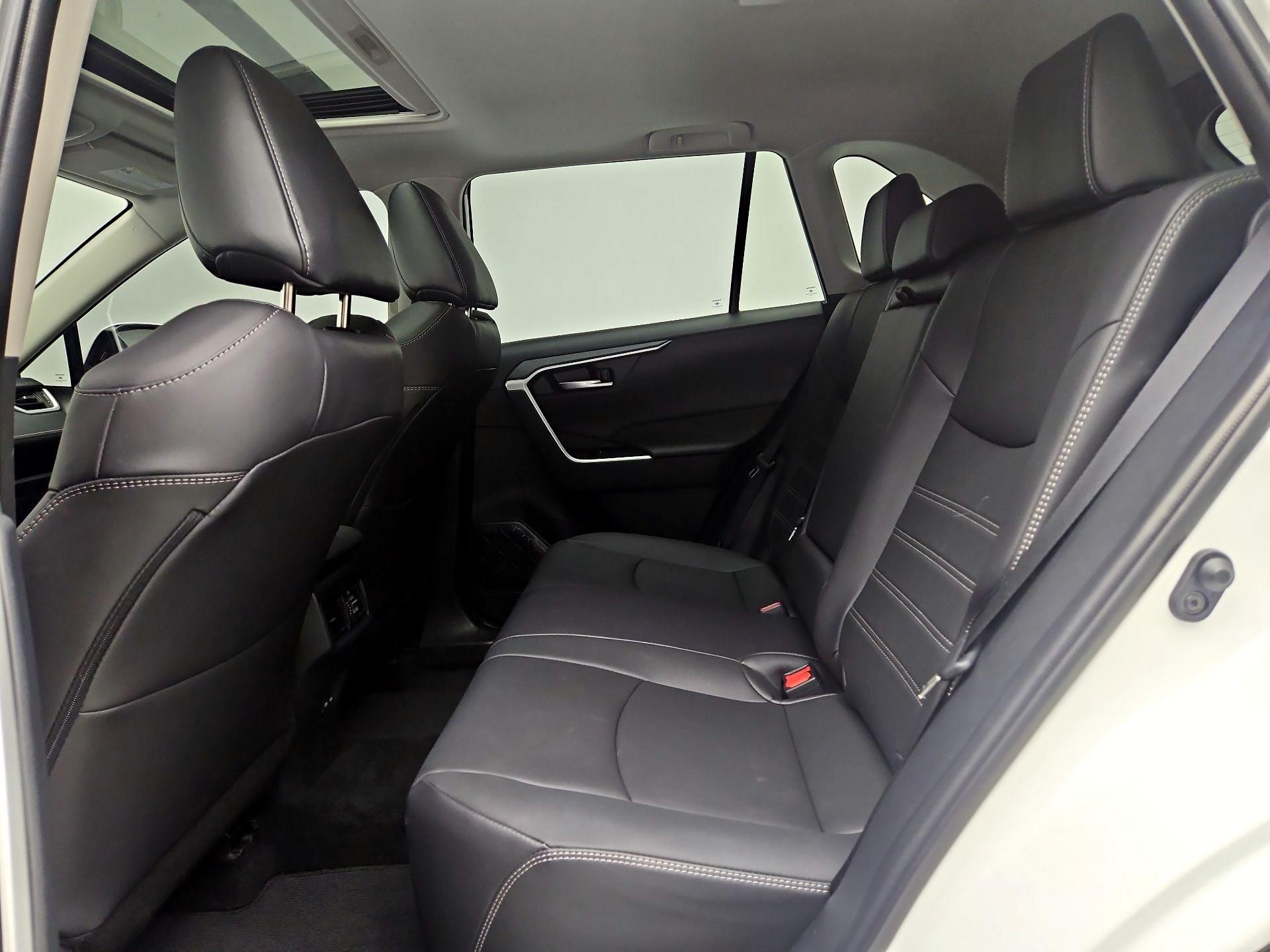 Thumbnail: 2025 Toyota RAV4 - 20