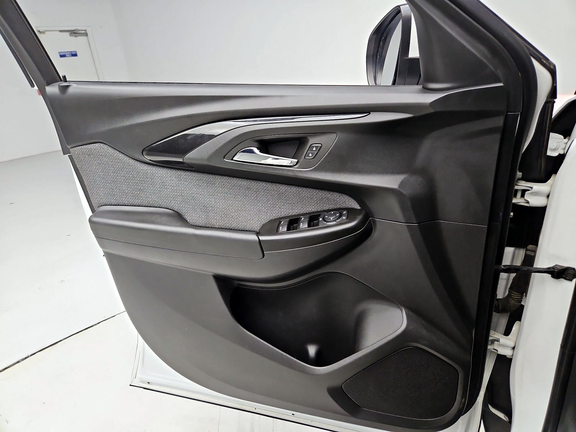 Thumbnail: 2022 Chevrolet TrailBlazer - 12