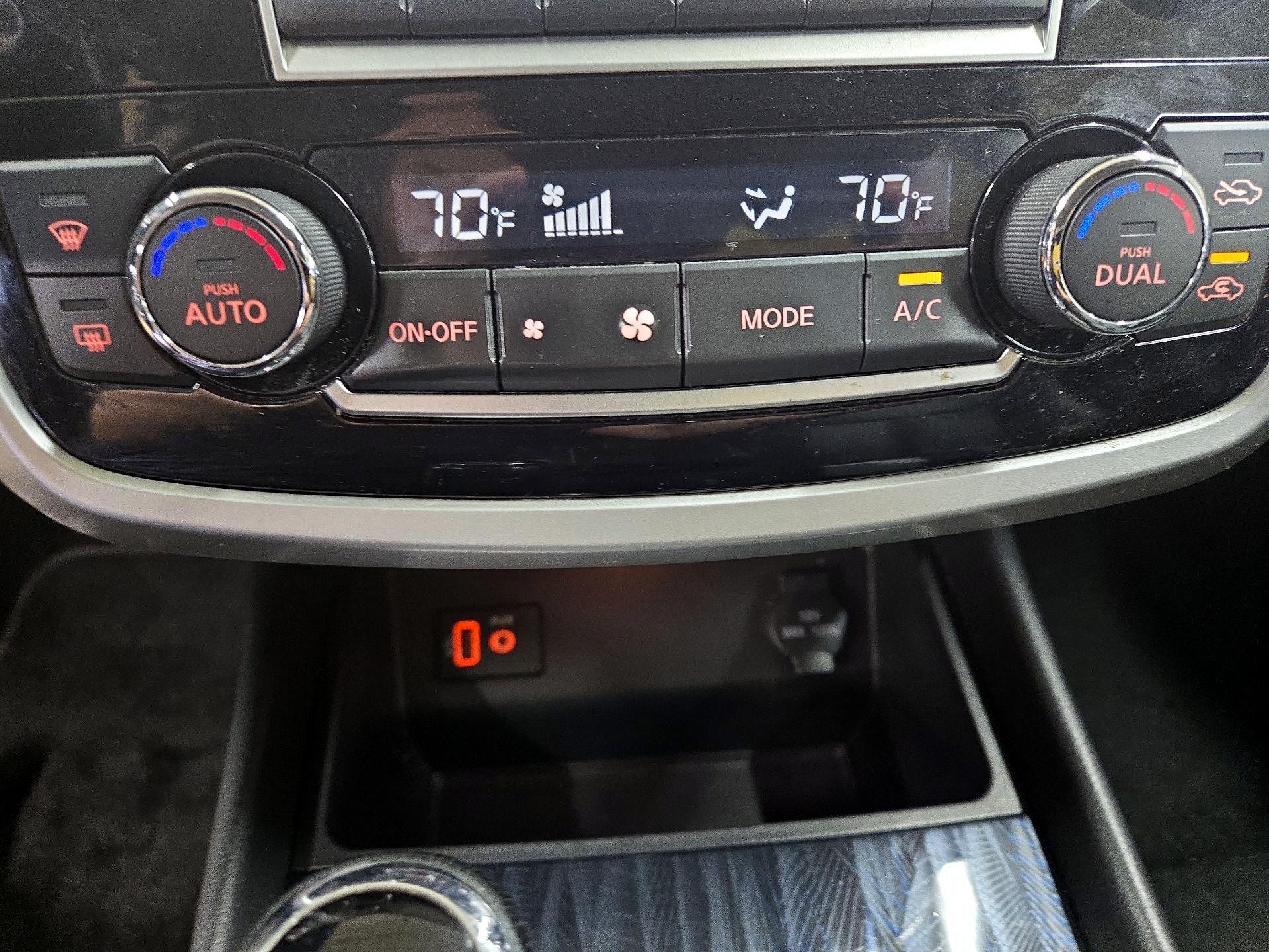 Thumbnail: 2018 Nissan Altima - 15