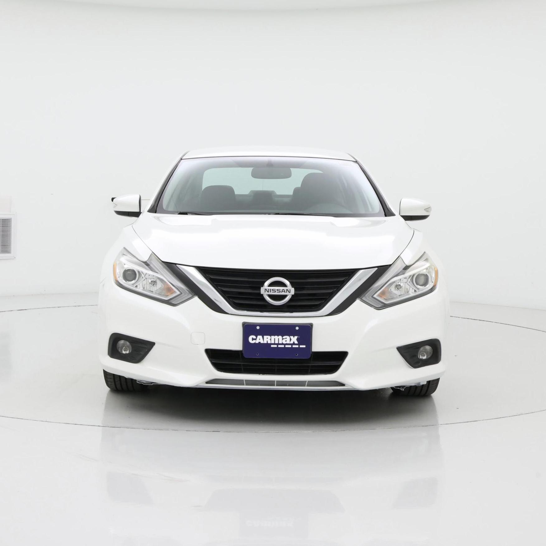 Thumbnail: 2018 Nissan Altima - 5