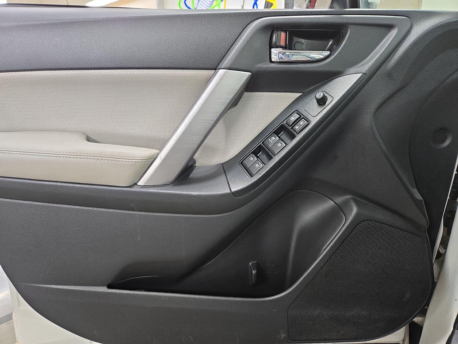 Thumbnail: 2016 Subaru Forester - 12