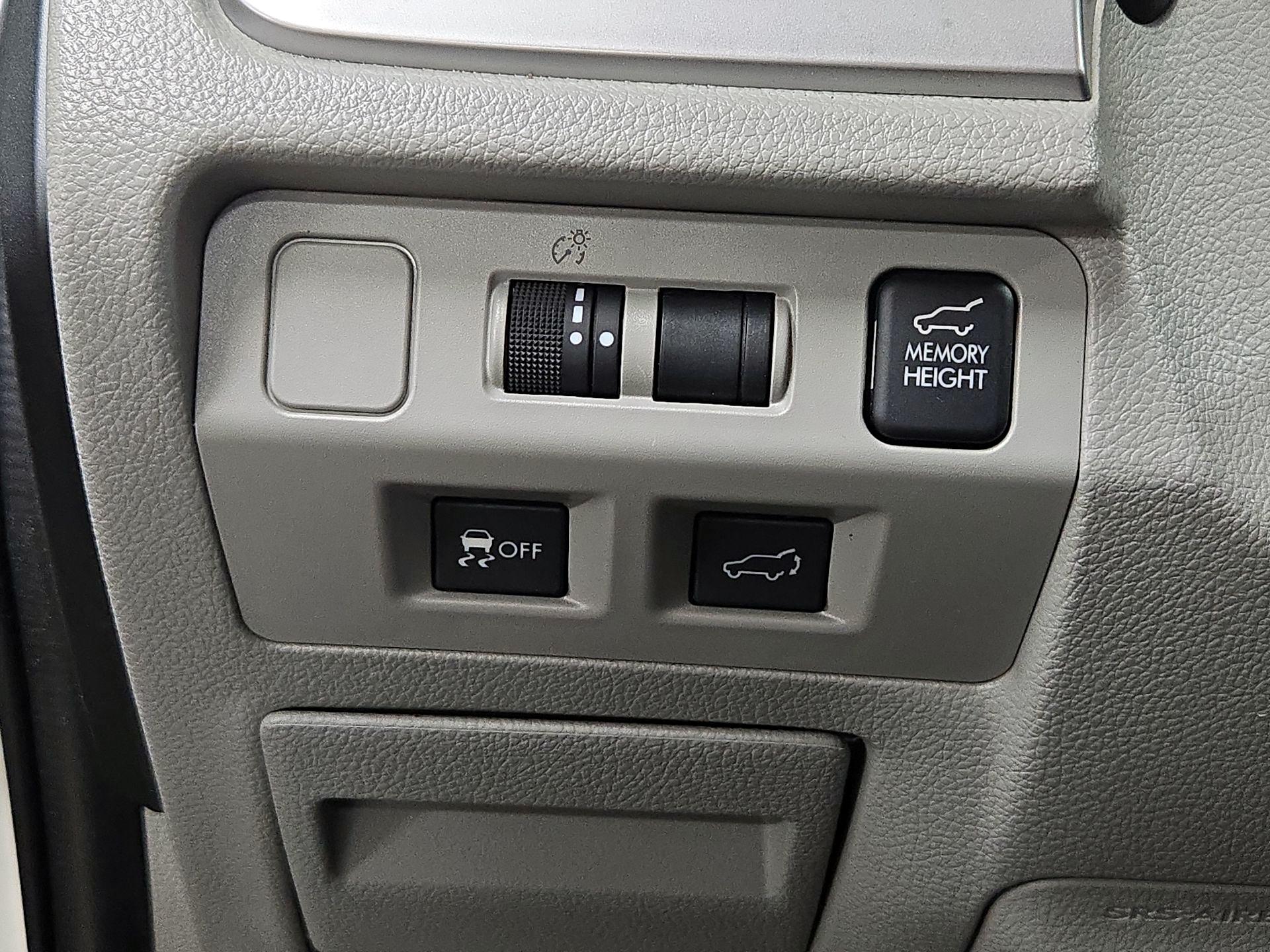 Thumbnail: 2016 Subaru Forester - 13