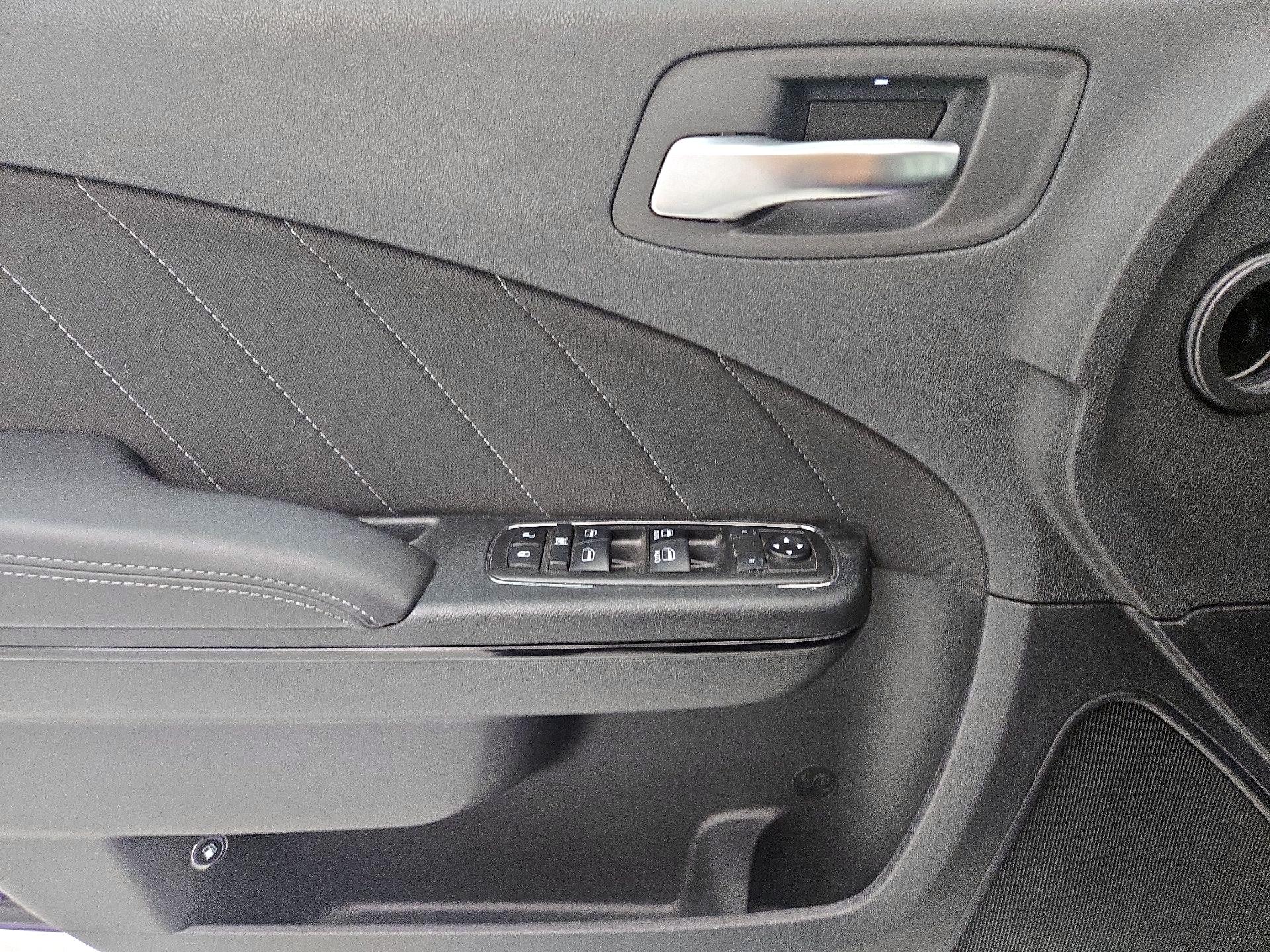 Thumbnail: 2019 Dodge Charger - 12