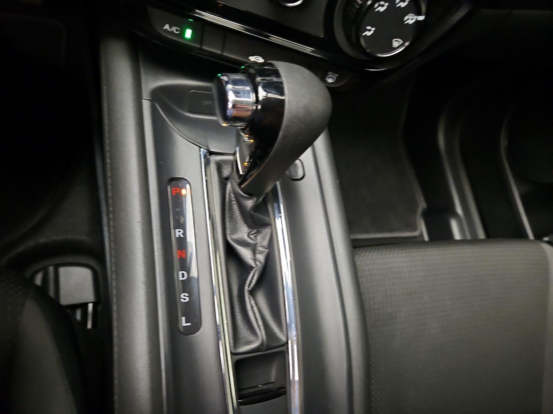 Thumbnail: 2020 Honda HR-V - 17