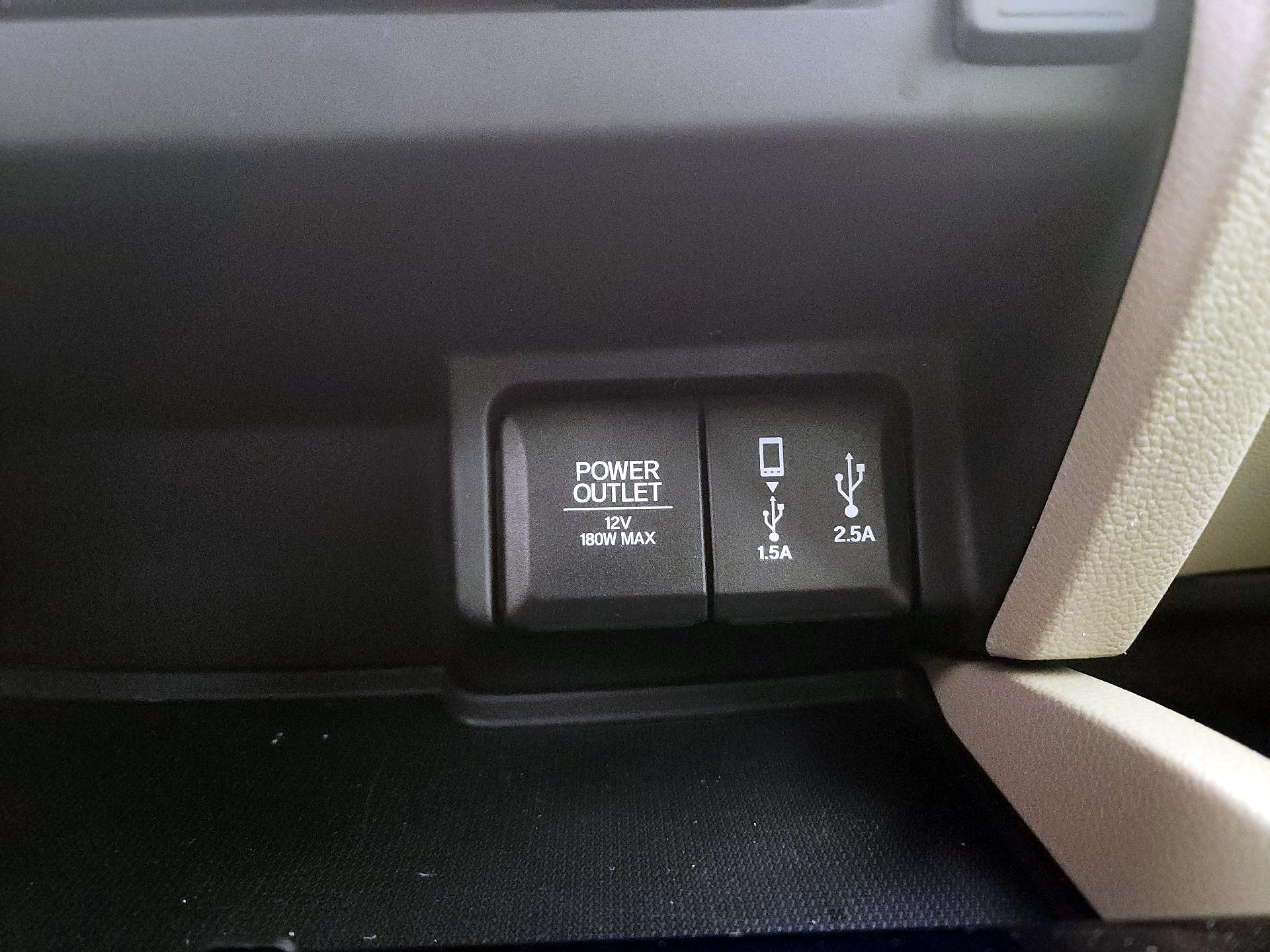 Thumbnail: 2017 Honda Pilot - 18