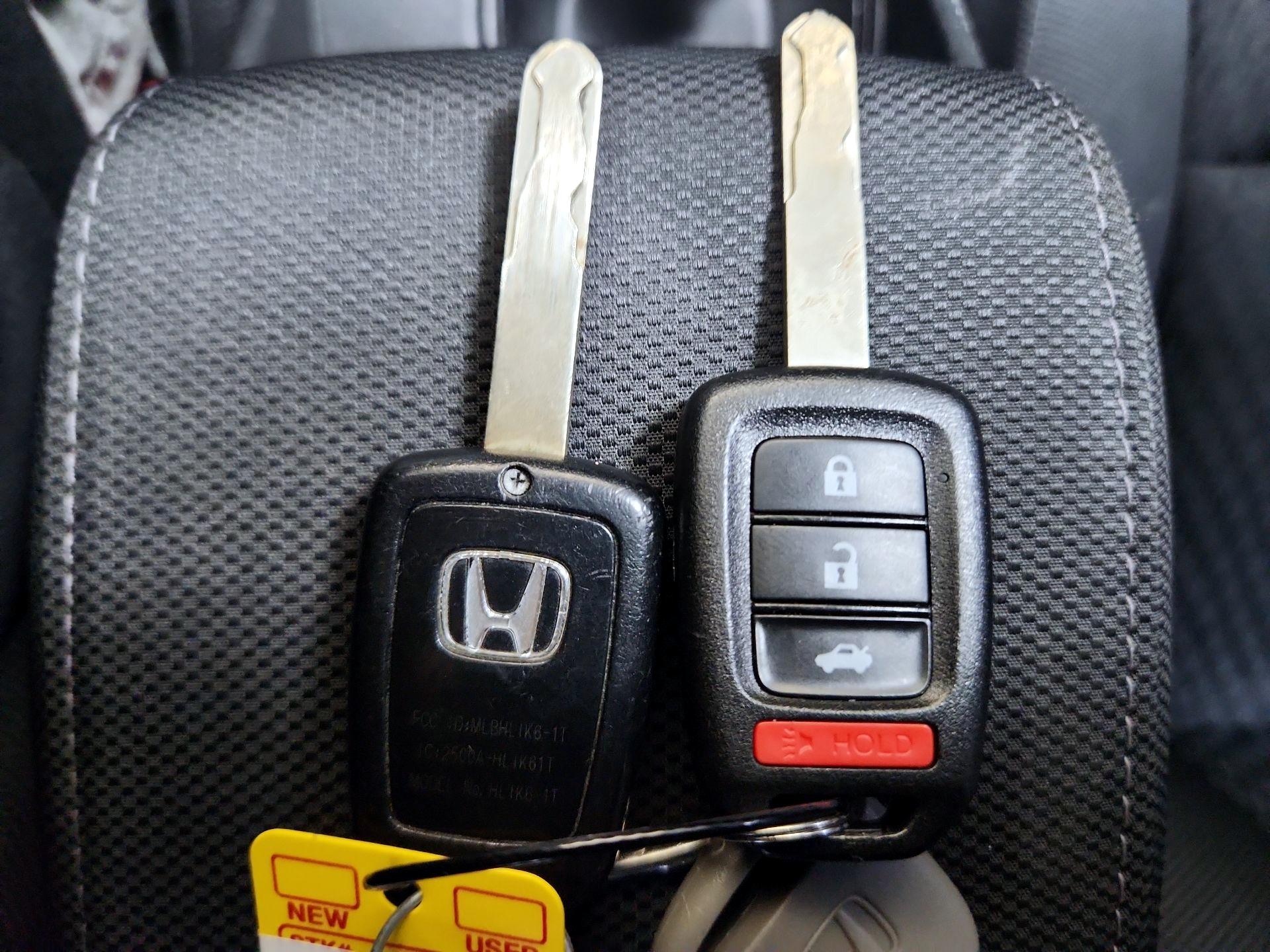 Thumbnail: 2014 Honda Civic - 18