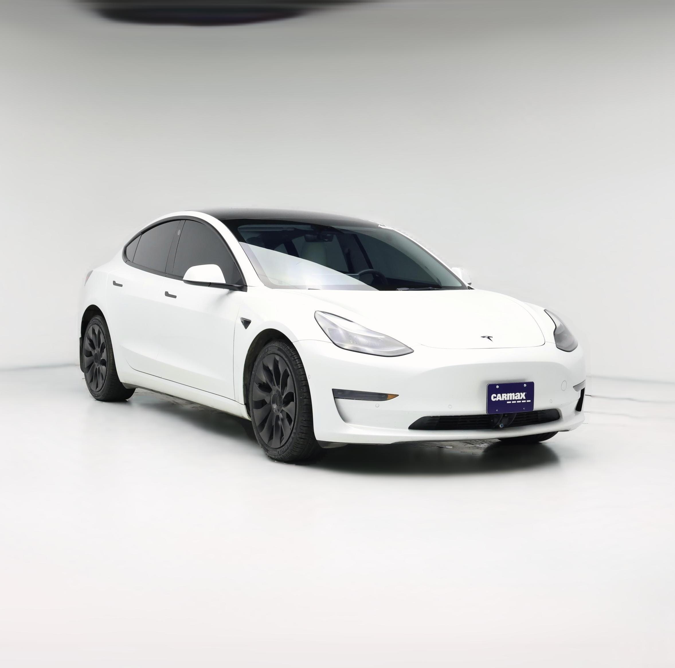 Thumbnail: 2022 Tesla Model 3 - 1