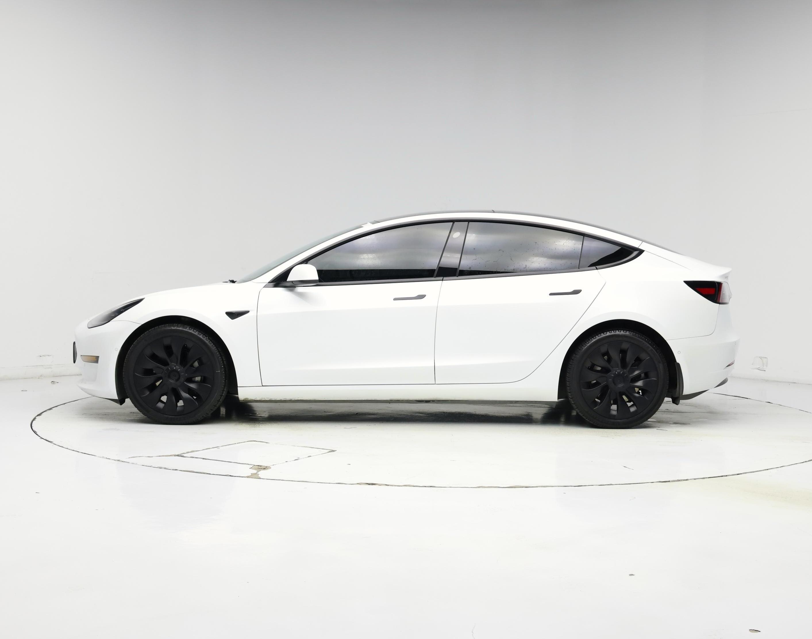 Thumbnail: 2022 Tesla Model 3 - 3