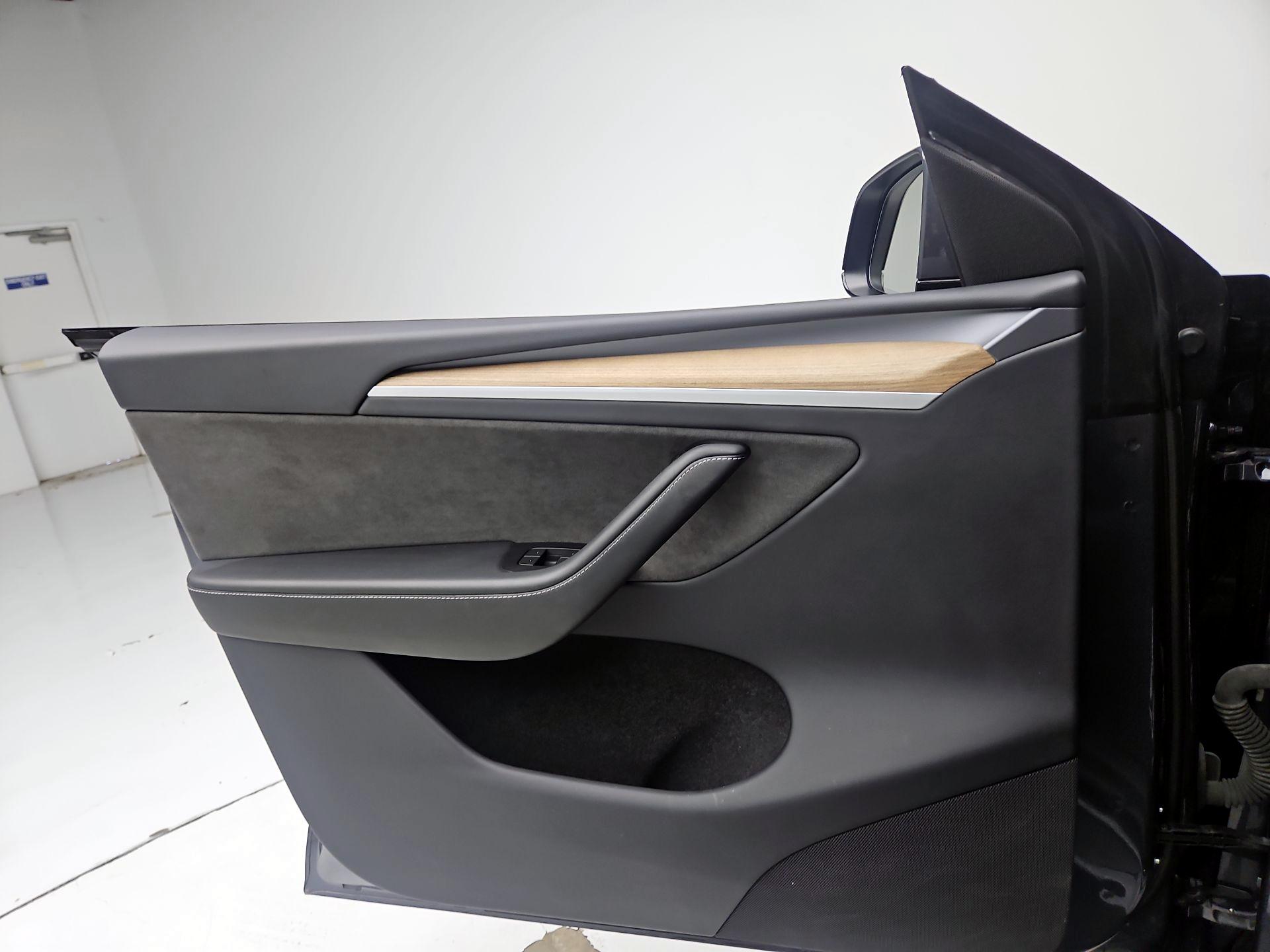 Thumbnail: 2023 Tesla Model Y - 12