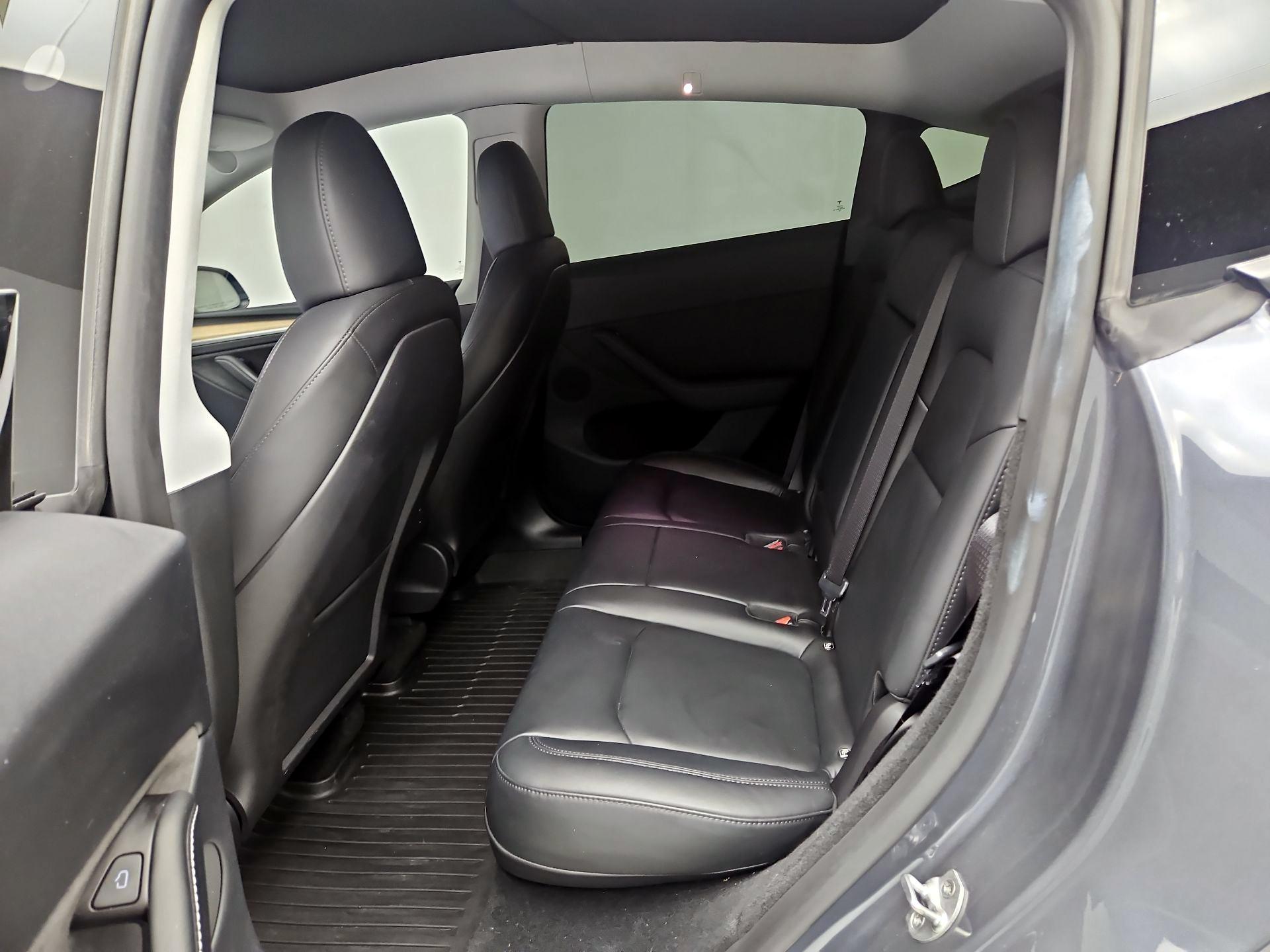 Thumbnail: 2023 Tesla Model Y - 19