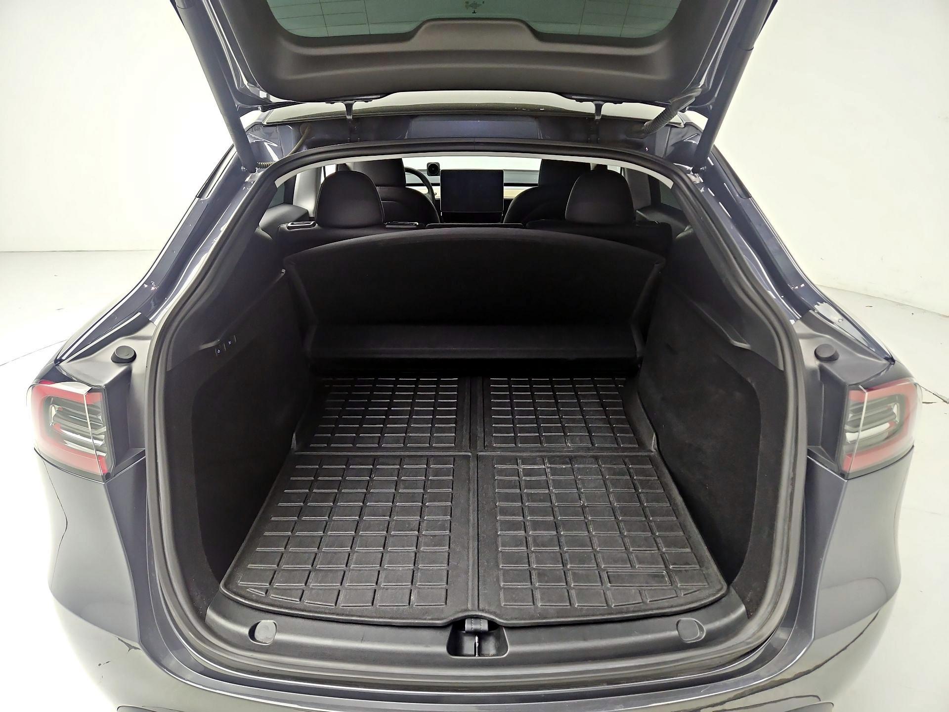 Thumbnail: 2023 Tesla Model Y - 20