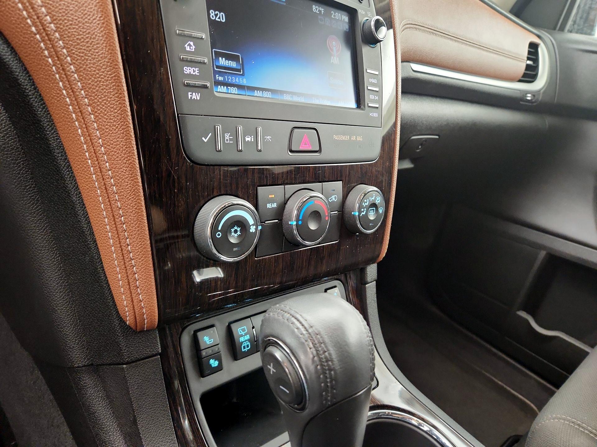 Thumbnail: 2015 Chevrolet Traverse - 14