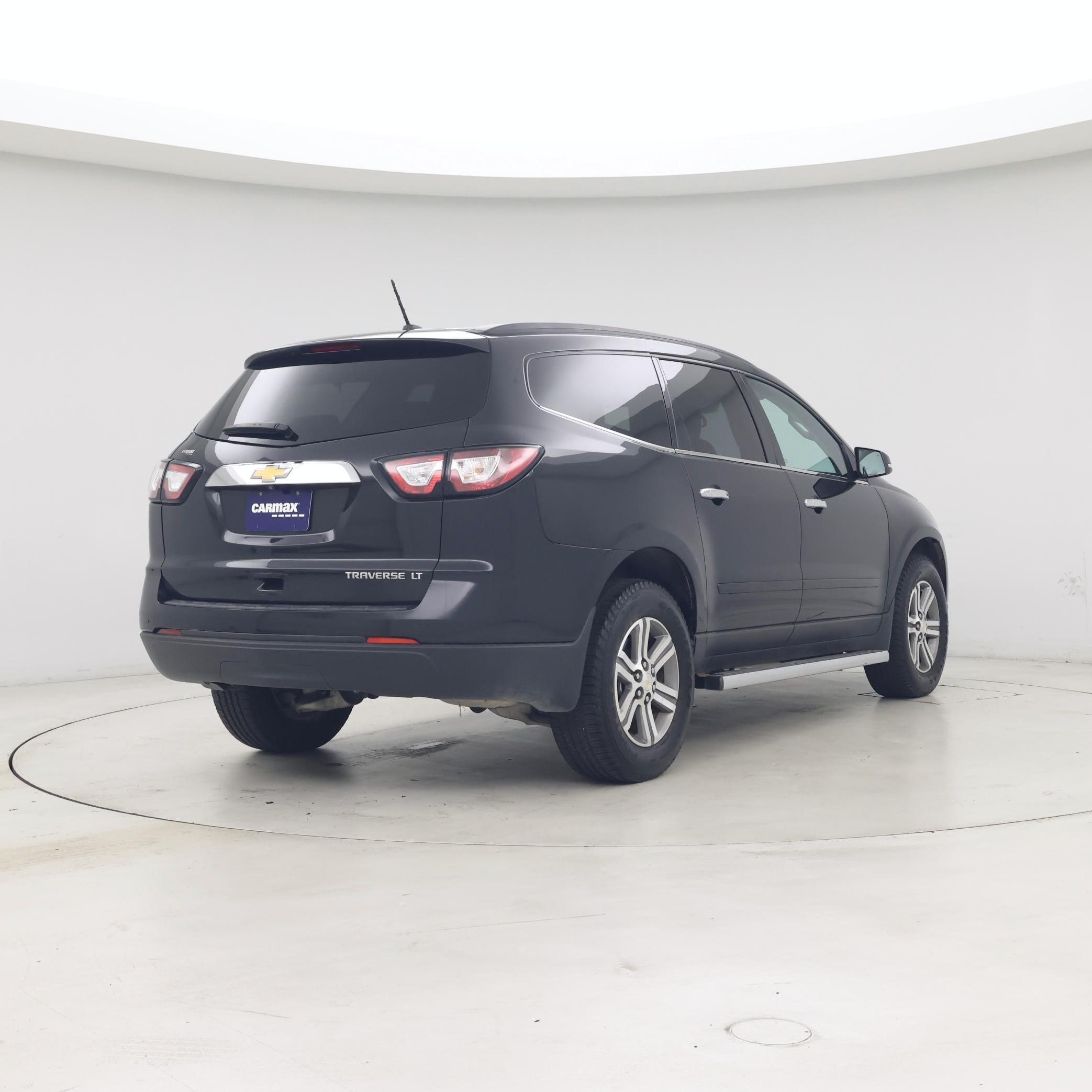 Thumbnail: 2015 Chevrolet Traverse - 8