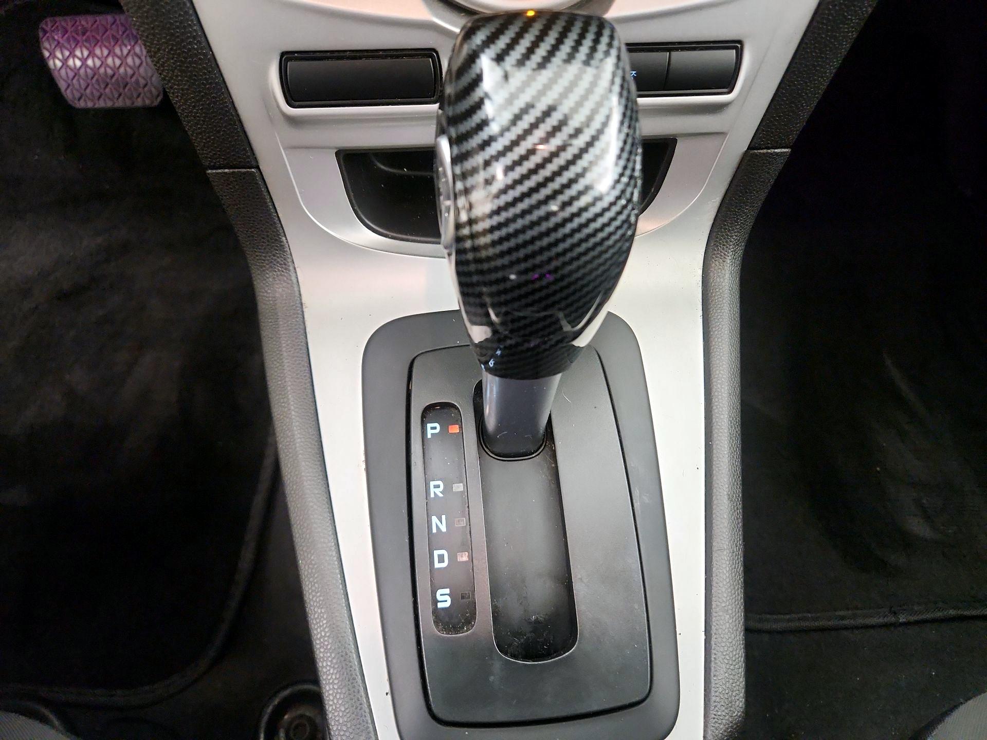 Thumbnail: 2014 Ford Fiesta - 16