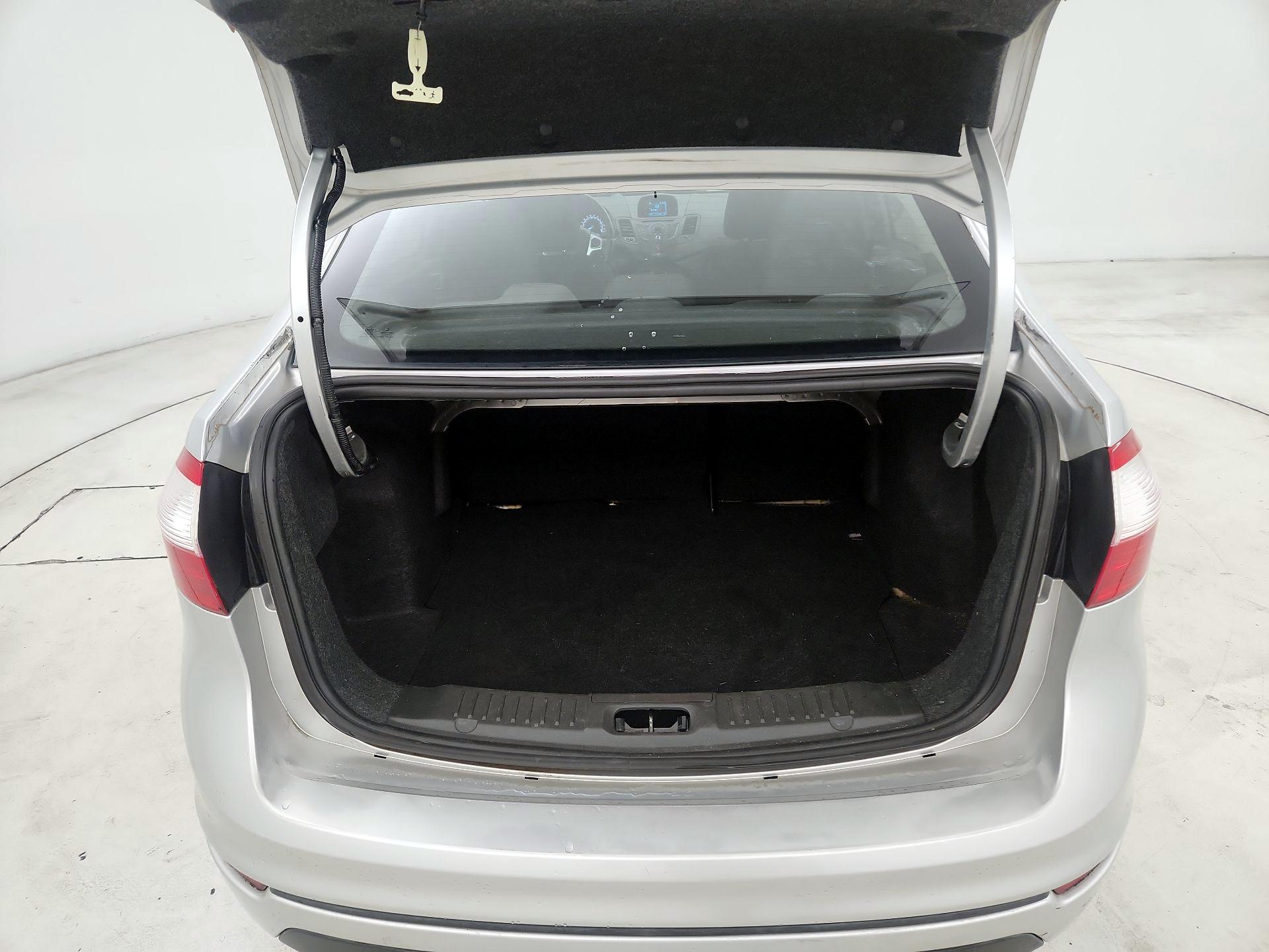 Thumbnail: 2014 Ford Fiesta - 19