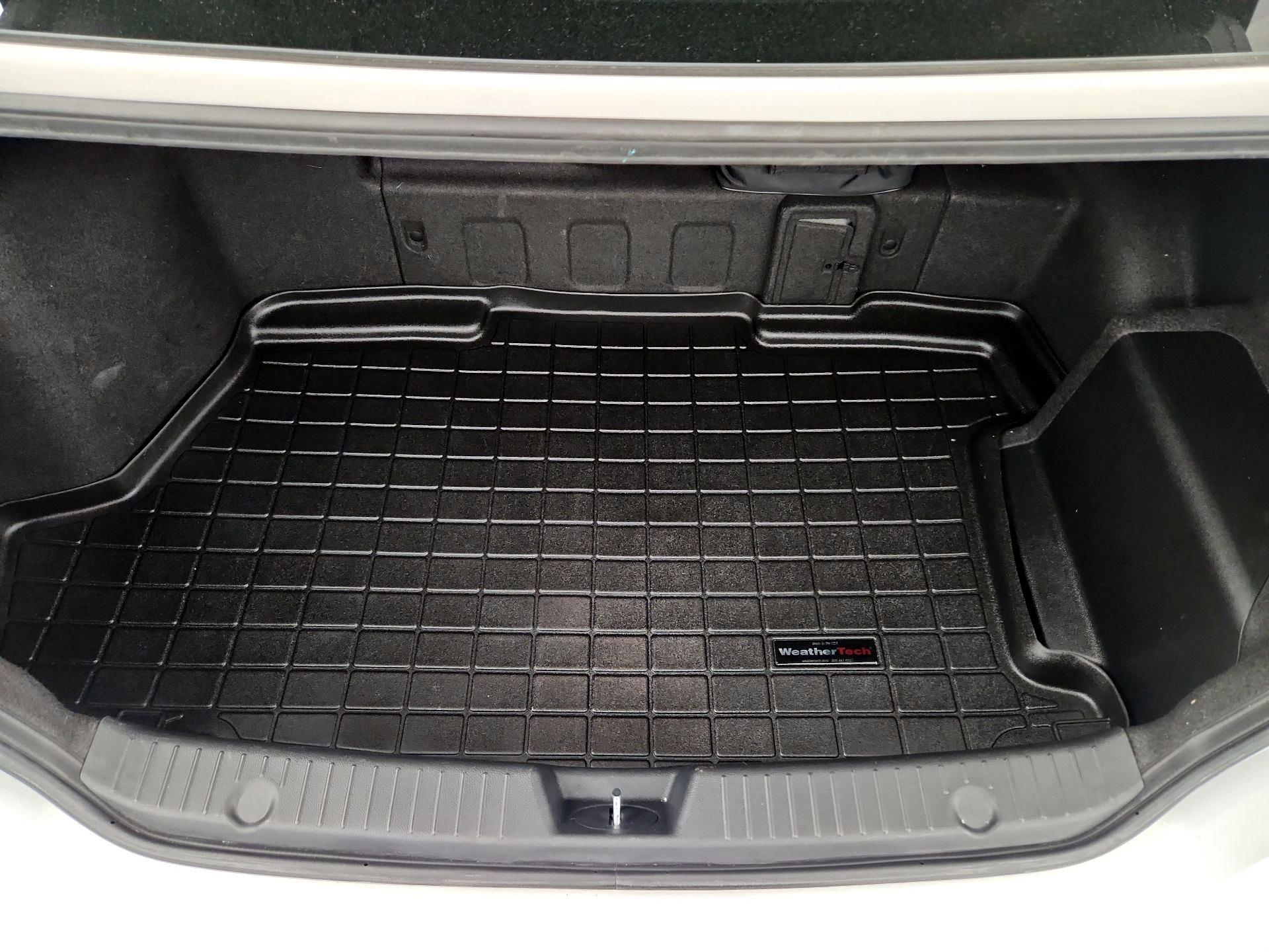 Thumbnail: 2015 Hyundai Sonata - 16