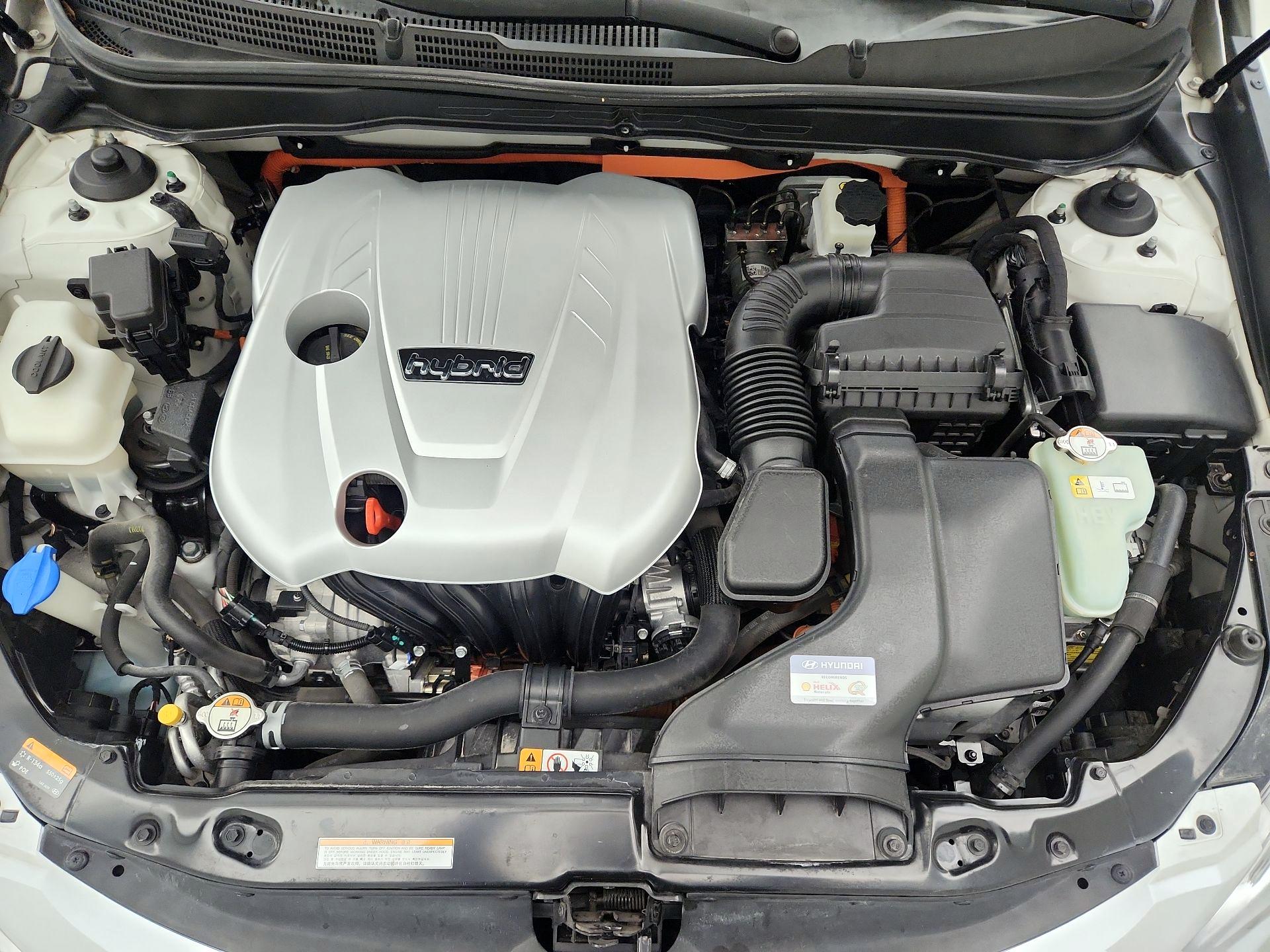 Thumbnail: 2015 Hyundai Sonata - 17