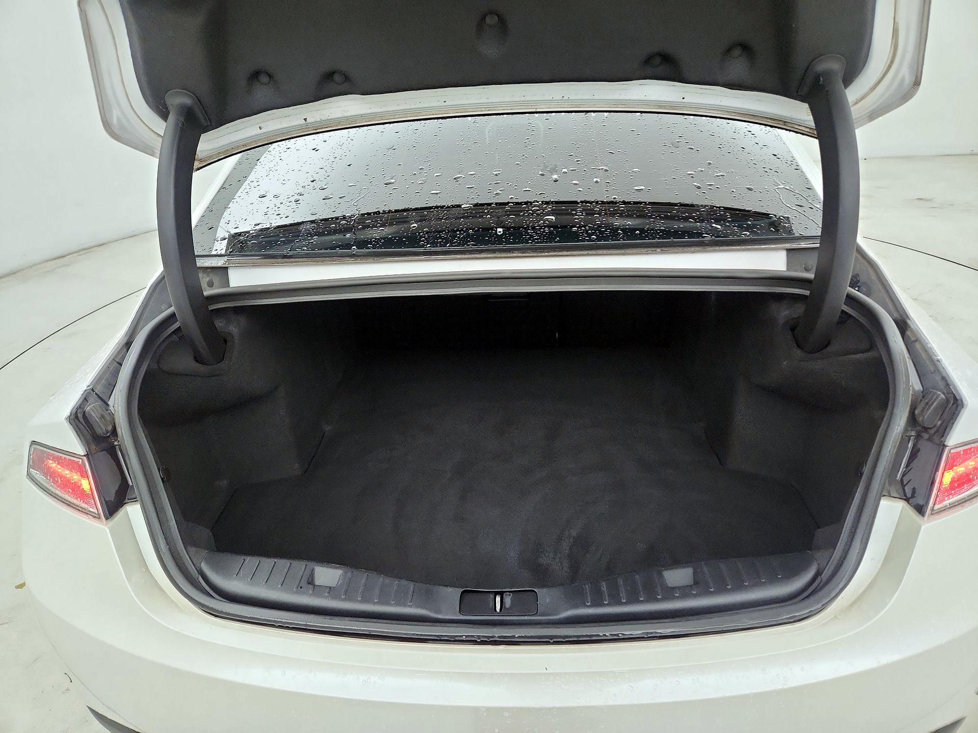 Thumbnail: 2018 Lincoln MKZ - 19