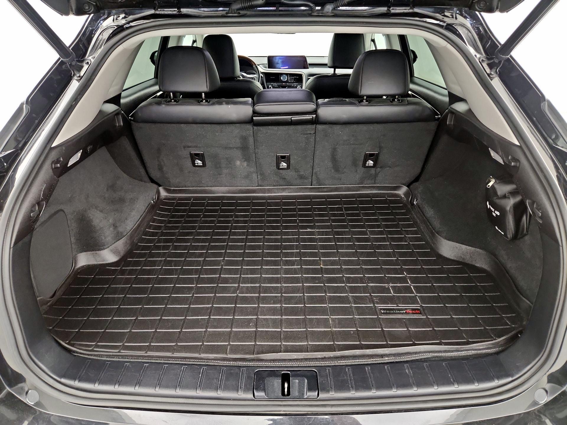 Thumbnail: 2018 Lexus RX - 17